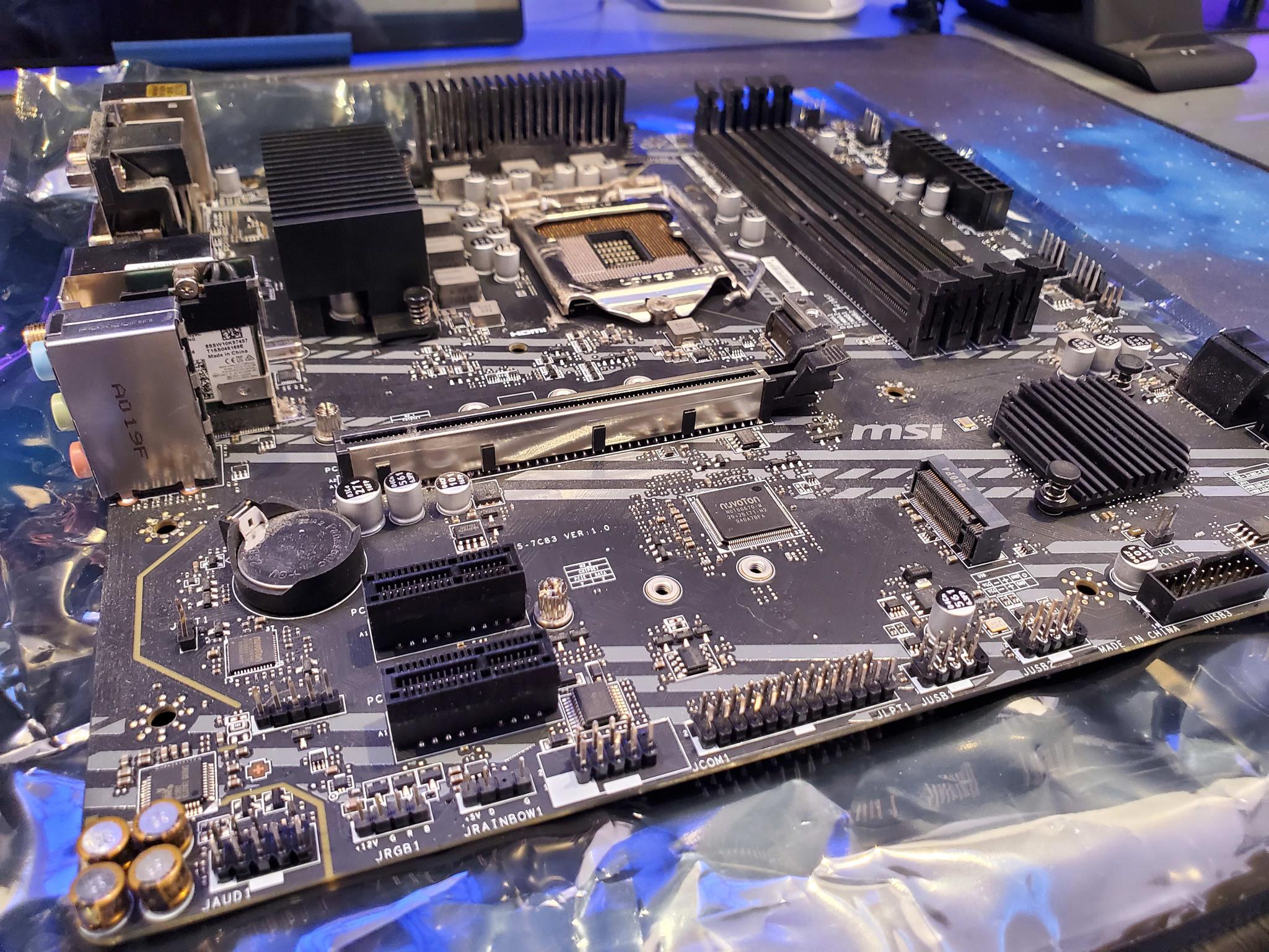 I3 10100 3.6 GHz Processor, B460M PRO VDH WIFI Motherboard