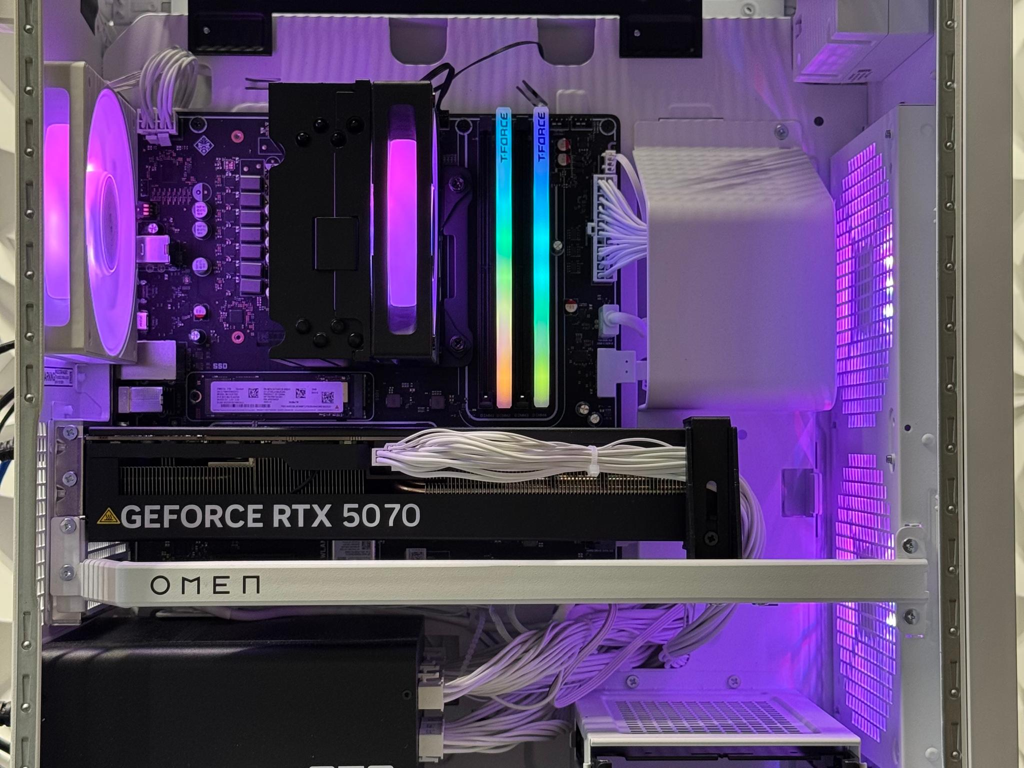Rtx 5070 Pc / Ryzen 7 8700F / 16GB DDR5 Ram / 1TB m.2 Nvme ssd / gaming pc / desktop computer