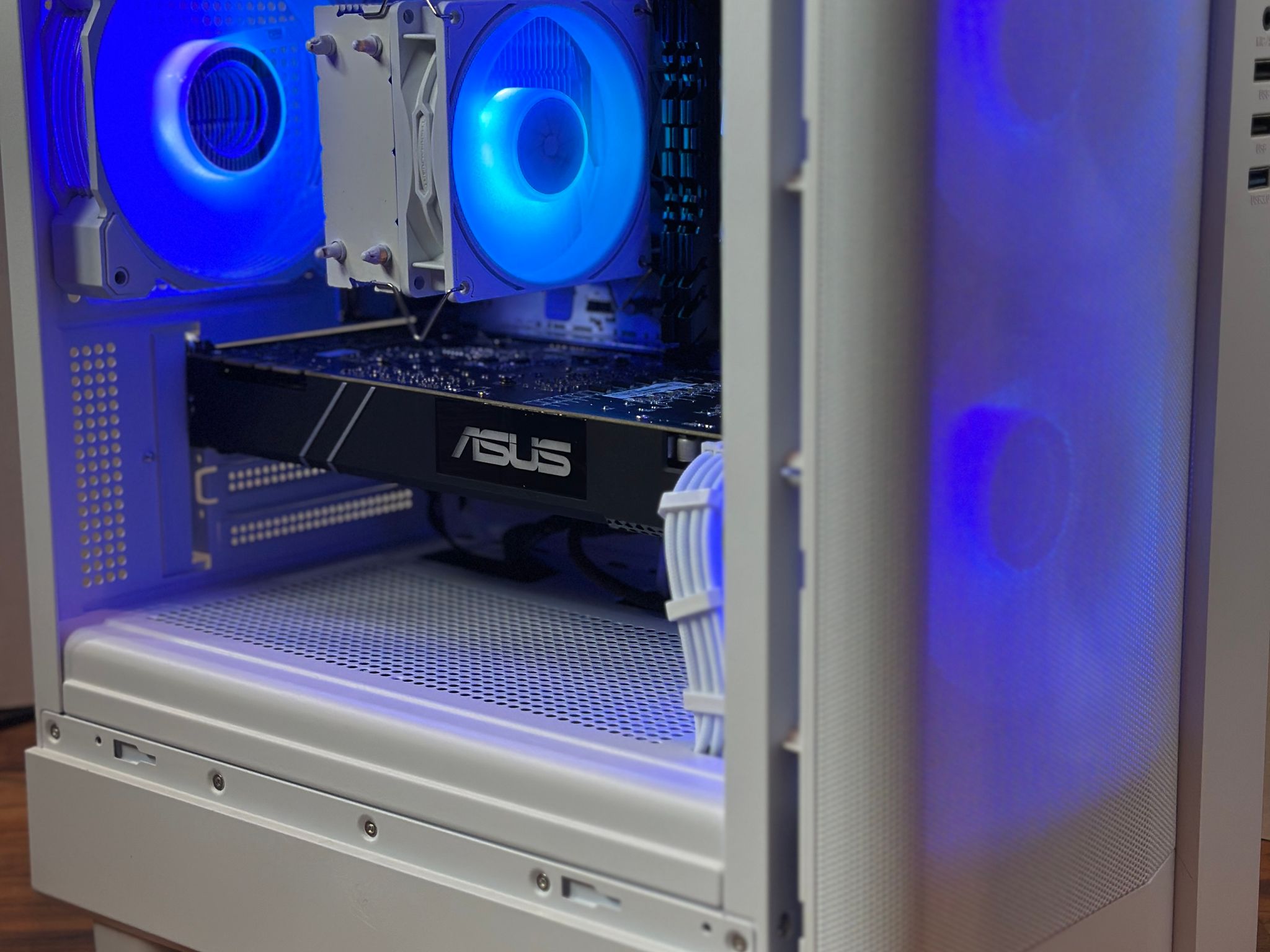 GTX 1080 | Ryzen 5 3500x | 16GB DDR4 | 1.26TB | Win 11 | Office 2024 | FREE SHIP | 1080p Gaming PC