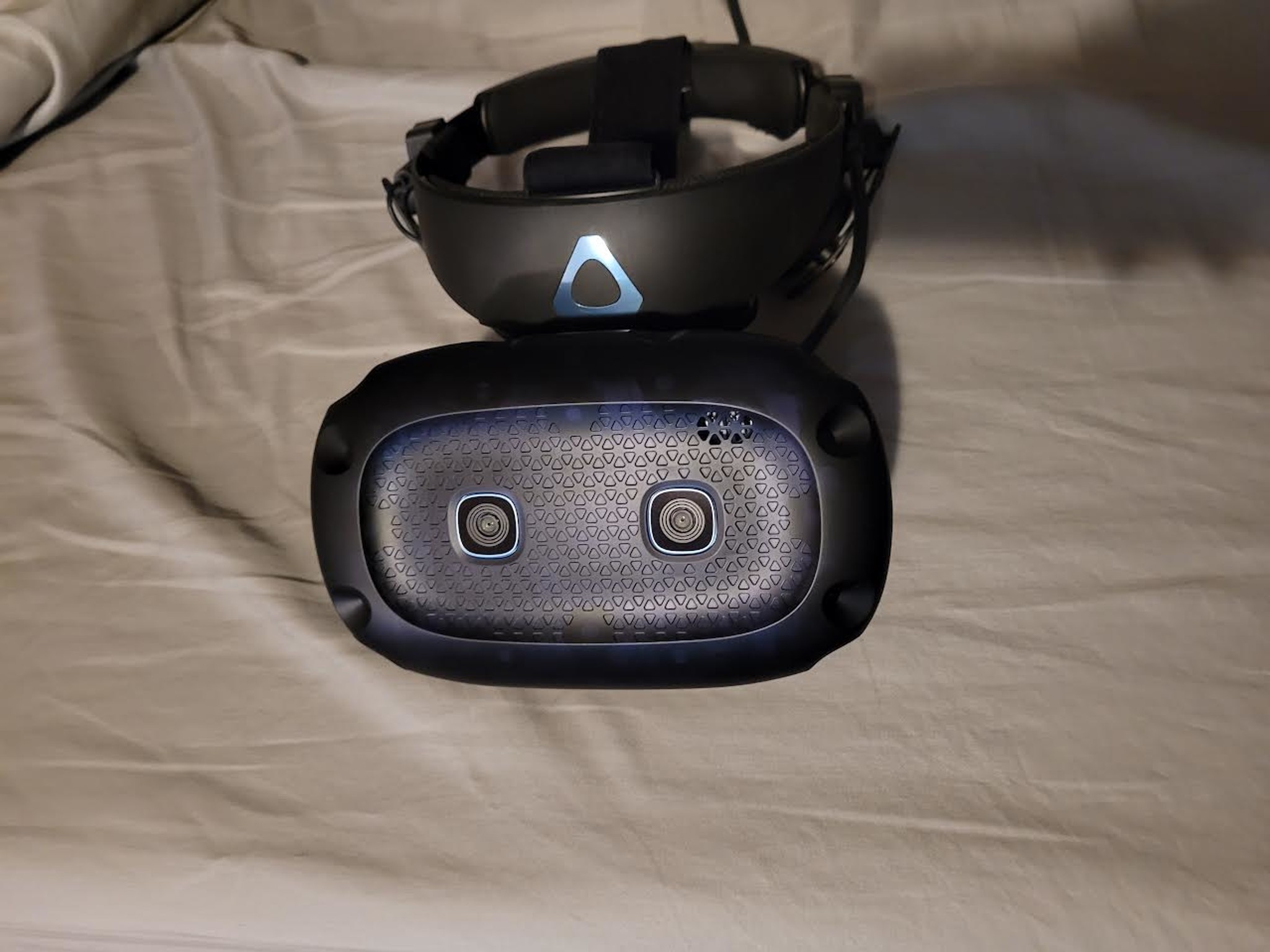 HTC Vive Cosmos Elite Complete VR System | Used