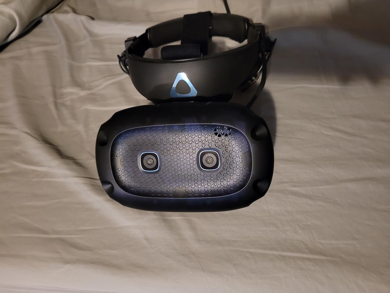 HTC Vive Cosmos Elite Complete VR System | Used