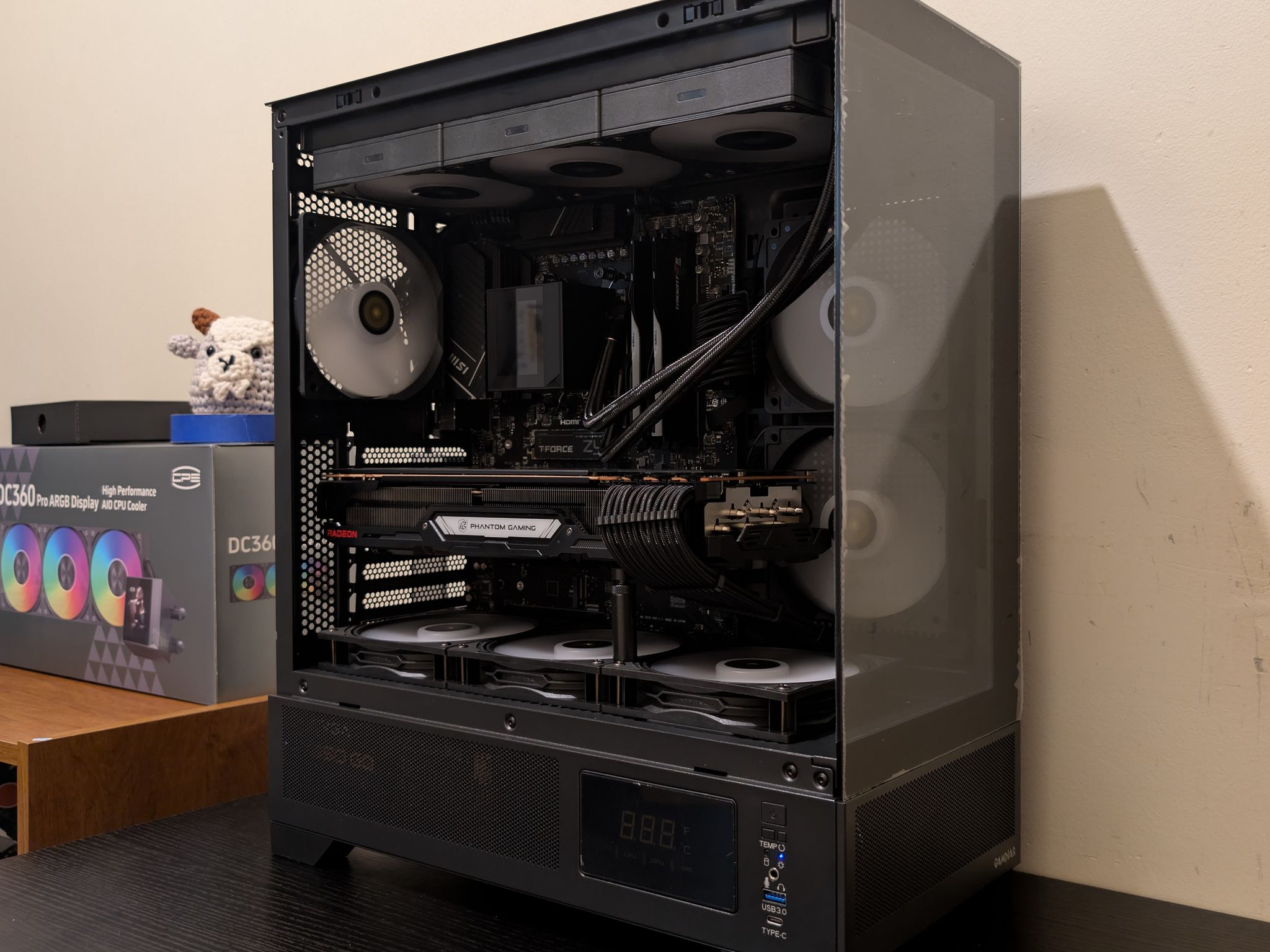 🔥🐦‍⬛ 1440p Gaming Beast | RX 6950XT | Ryzen 7 7700X | 2TB SSD | 32GB RAM | WiFi 6 & Bluetooth 🐦‍⬛🔥