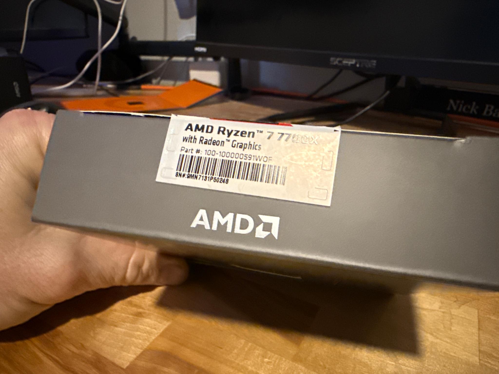 AMD Ryzen 7 7700X