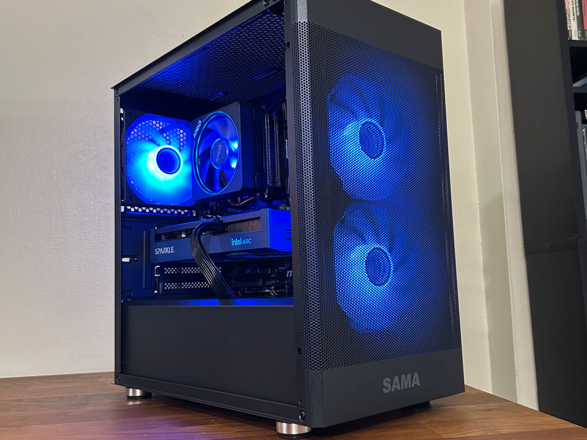 ARC B570 10GB  | Ryzen 5 5500 | 32GB DDR4 | 1TB SSD | The ARC Sentry