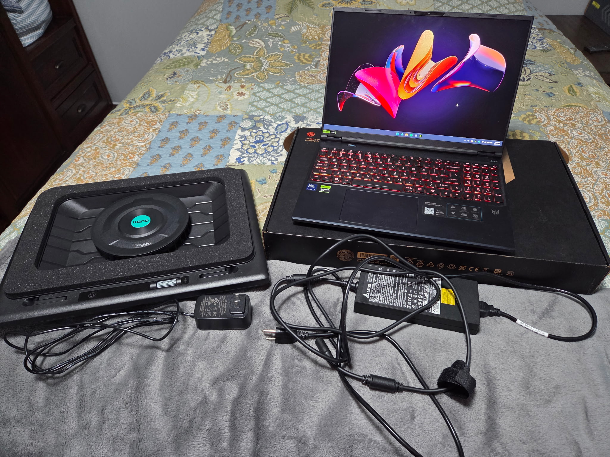 Acer Predator Helios Neo 16 AI (2025) Gaming Laptop + Cooling Pad