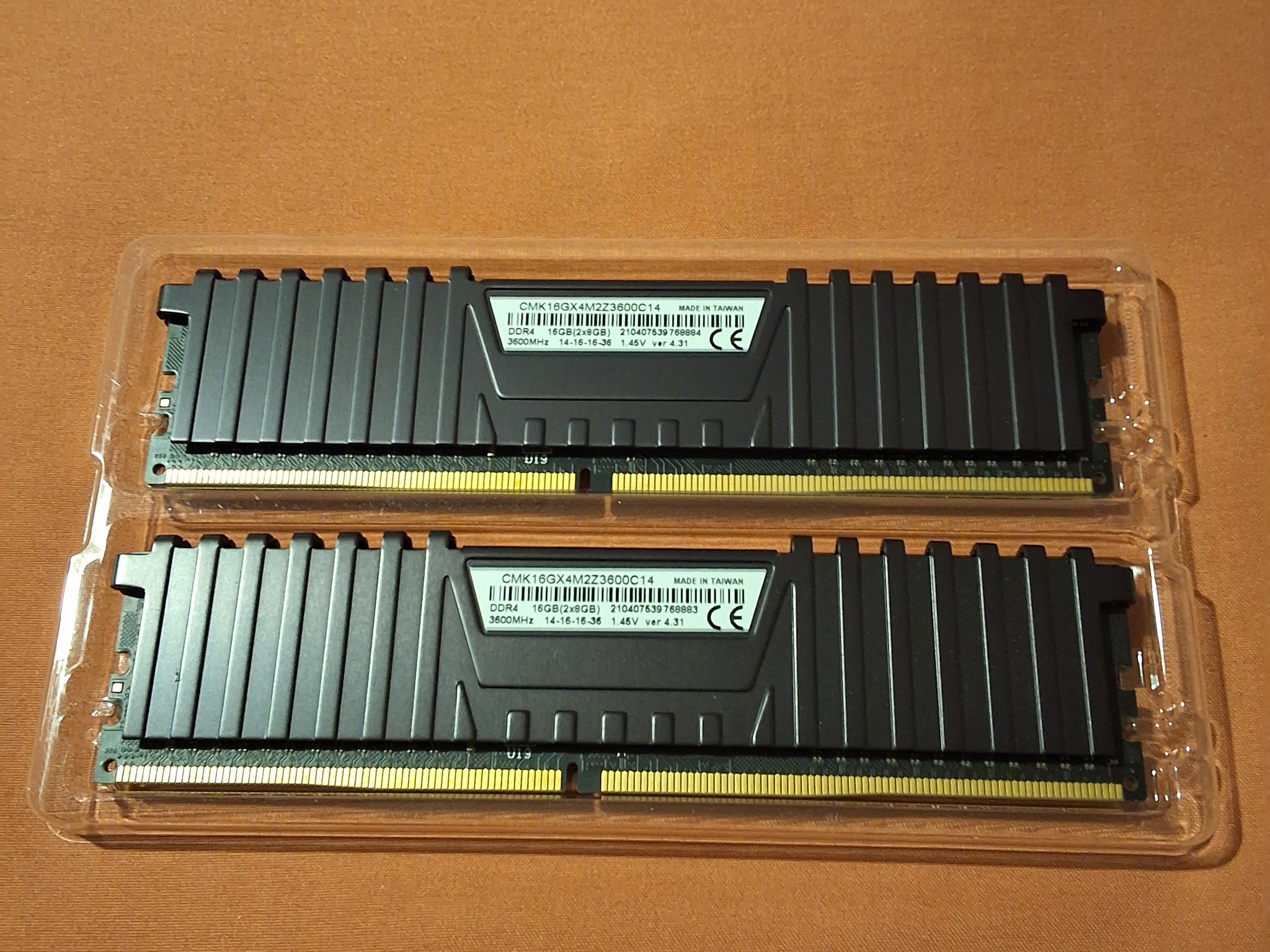 CORSAIR VENGEANCE LPX (2X8) 16GB DDR4 3600MHz CL14