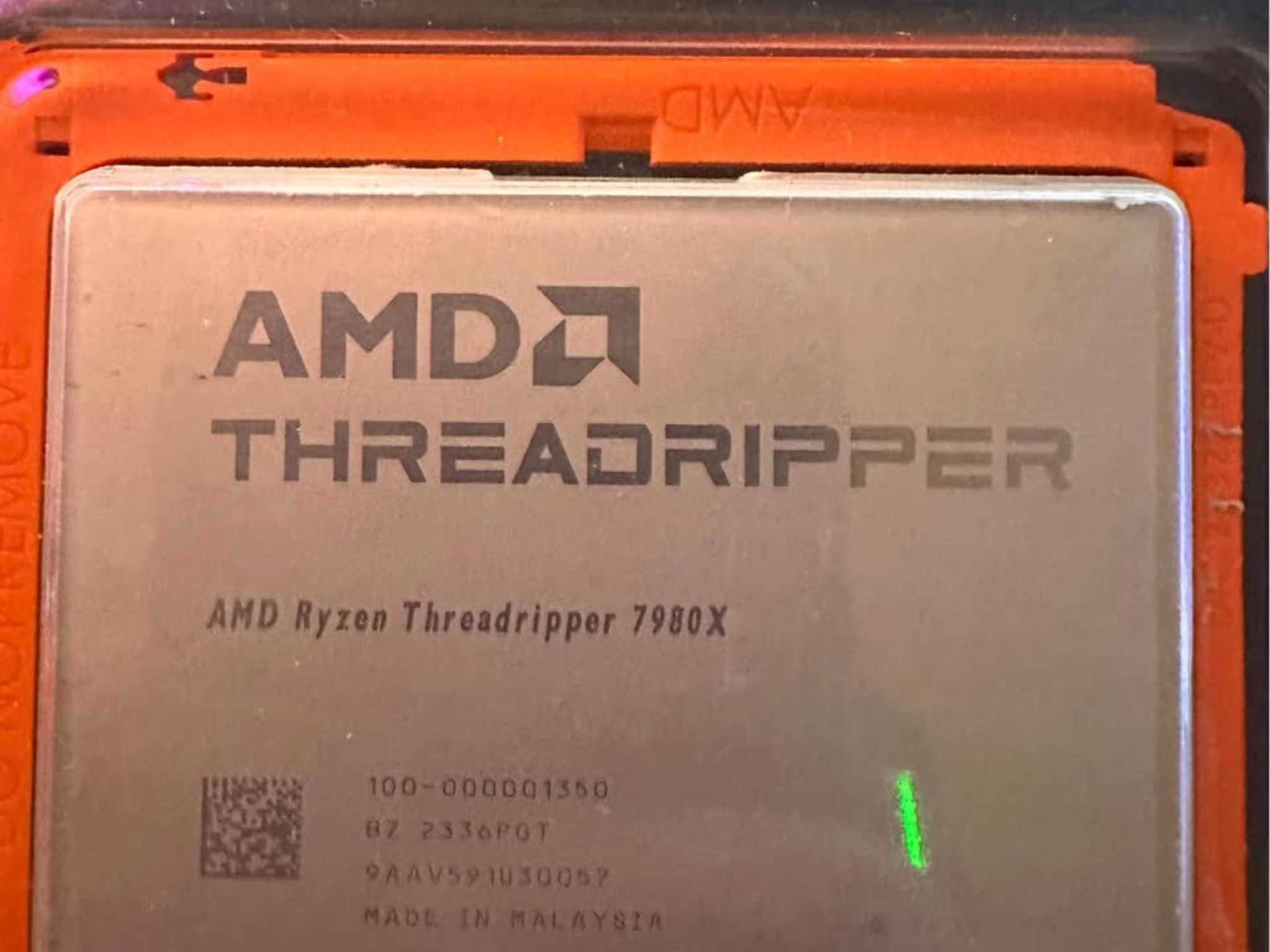 AMD Threadripper 7980X