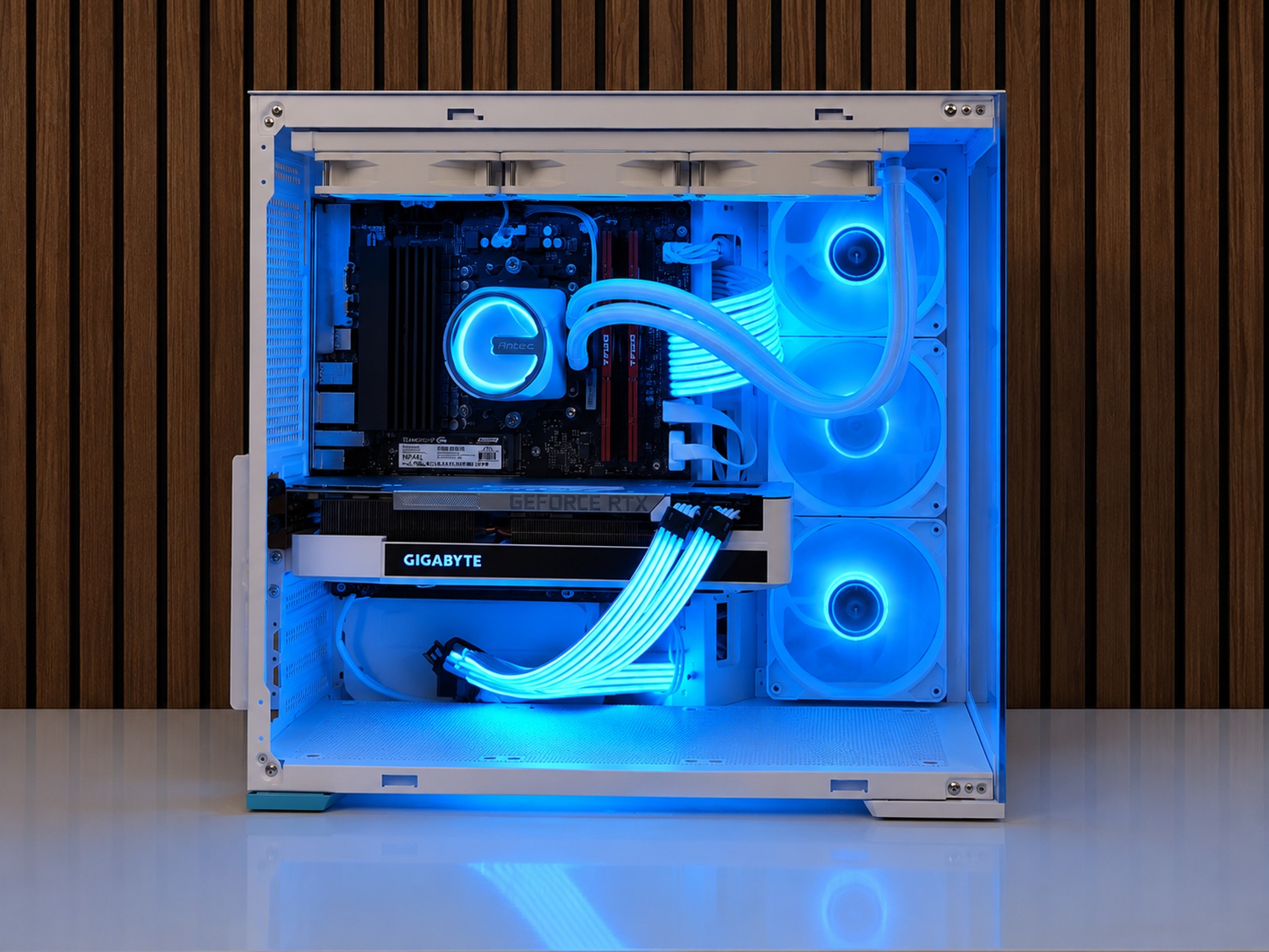 WHITEOUT Gaming PC| 7500X3D | 32GB DDR5 | RTX 3080TI 12GB |1TB NVME  | Lian LI  | Windows 11 | WIFI