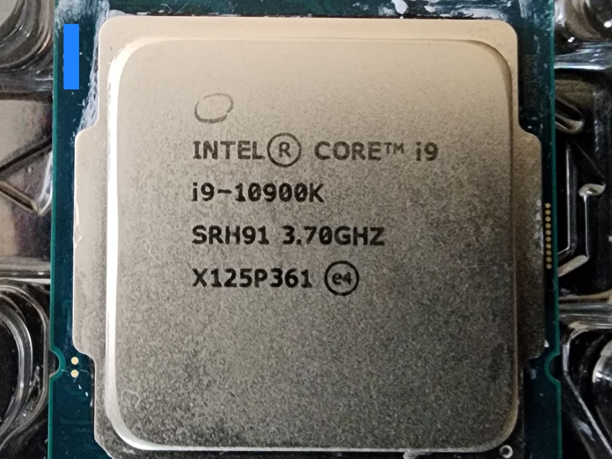 Intel i9 10900k Processor 10 Core 20 Threads up to 5.30 GHZ