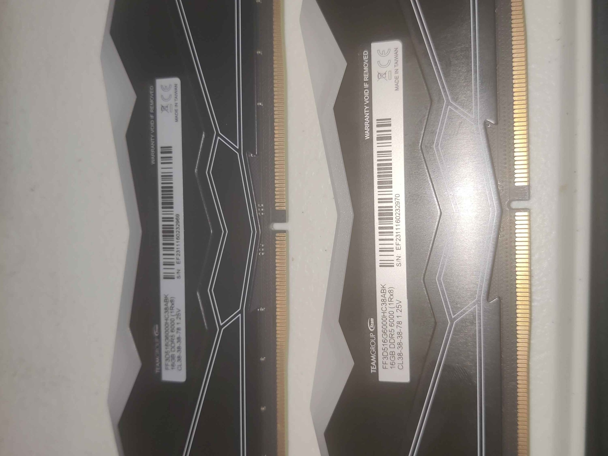 TEAMGroup T-Force Delta 32GB DDR5 6000 RGB