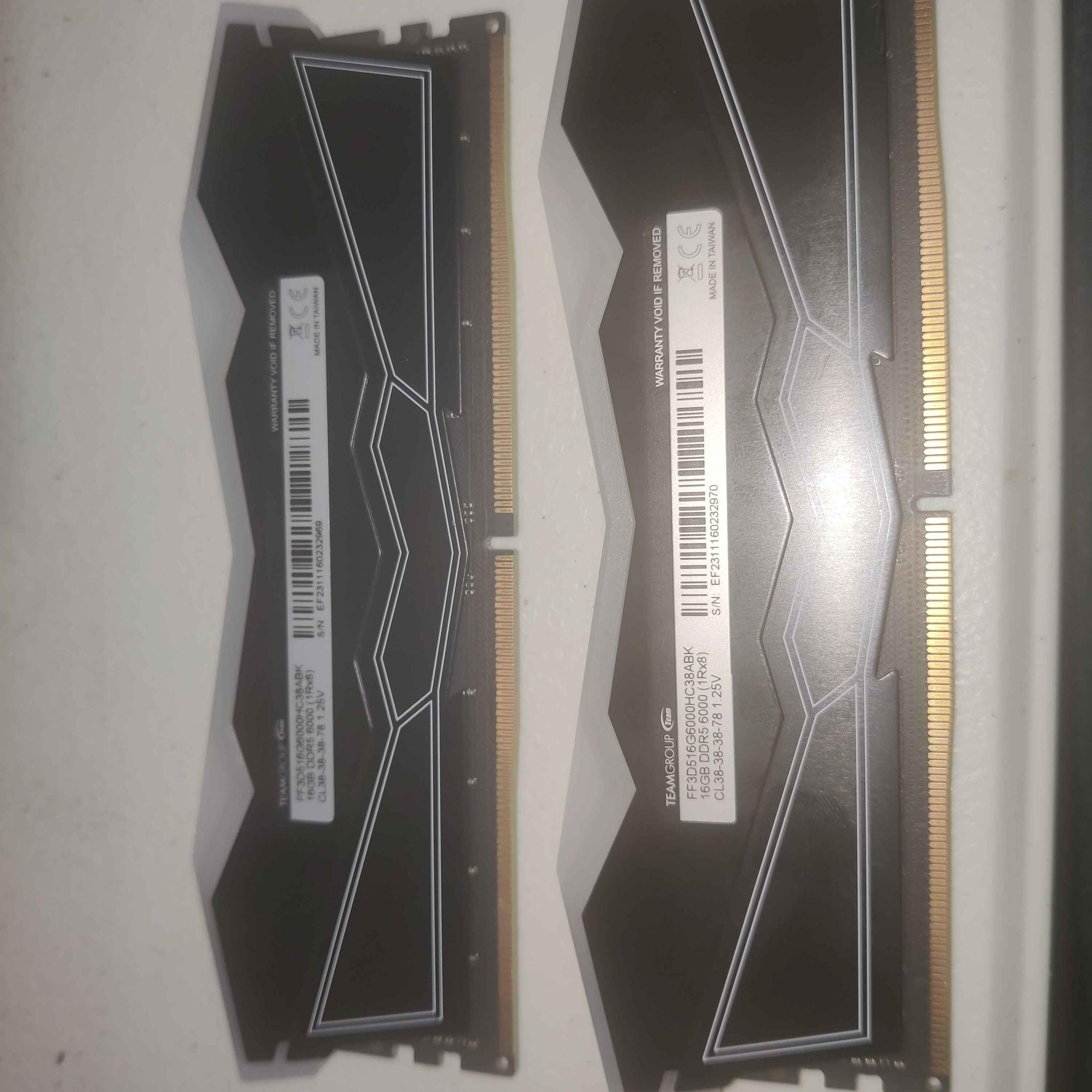 TEAMGroup T-Force Delta 32GB DDR5 6000 RGB