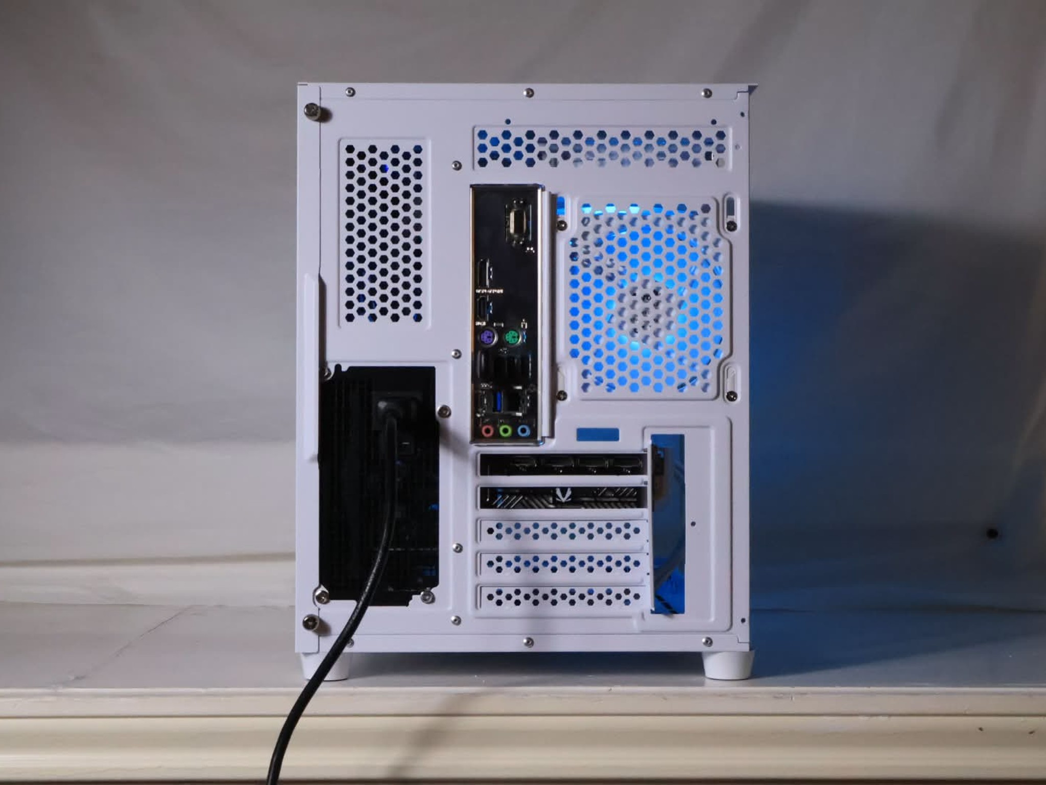 🧊IceBox | RTX 5060ti i5 12600kf🧊