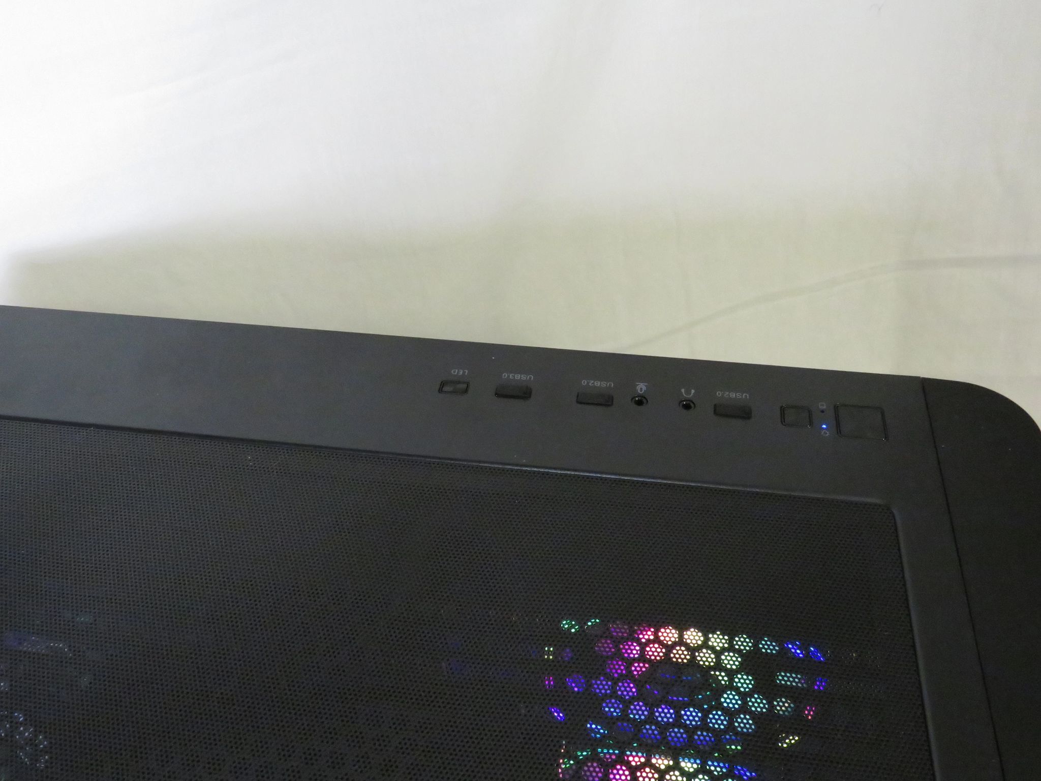 Water cooled GPU! Ryzen 5 3600 + EVGA Hybrid GTX 1080 + 16 GB DDR4 + 1TB NVME