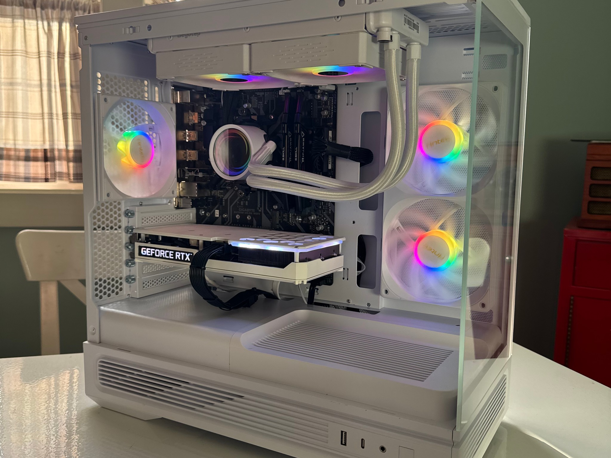 Frost Forge | Custom Gaming PC | 3060 TI - R7 2700X  - 16GB Ram -  1TB SSD