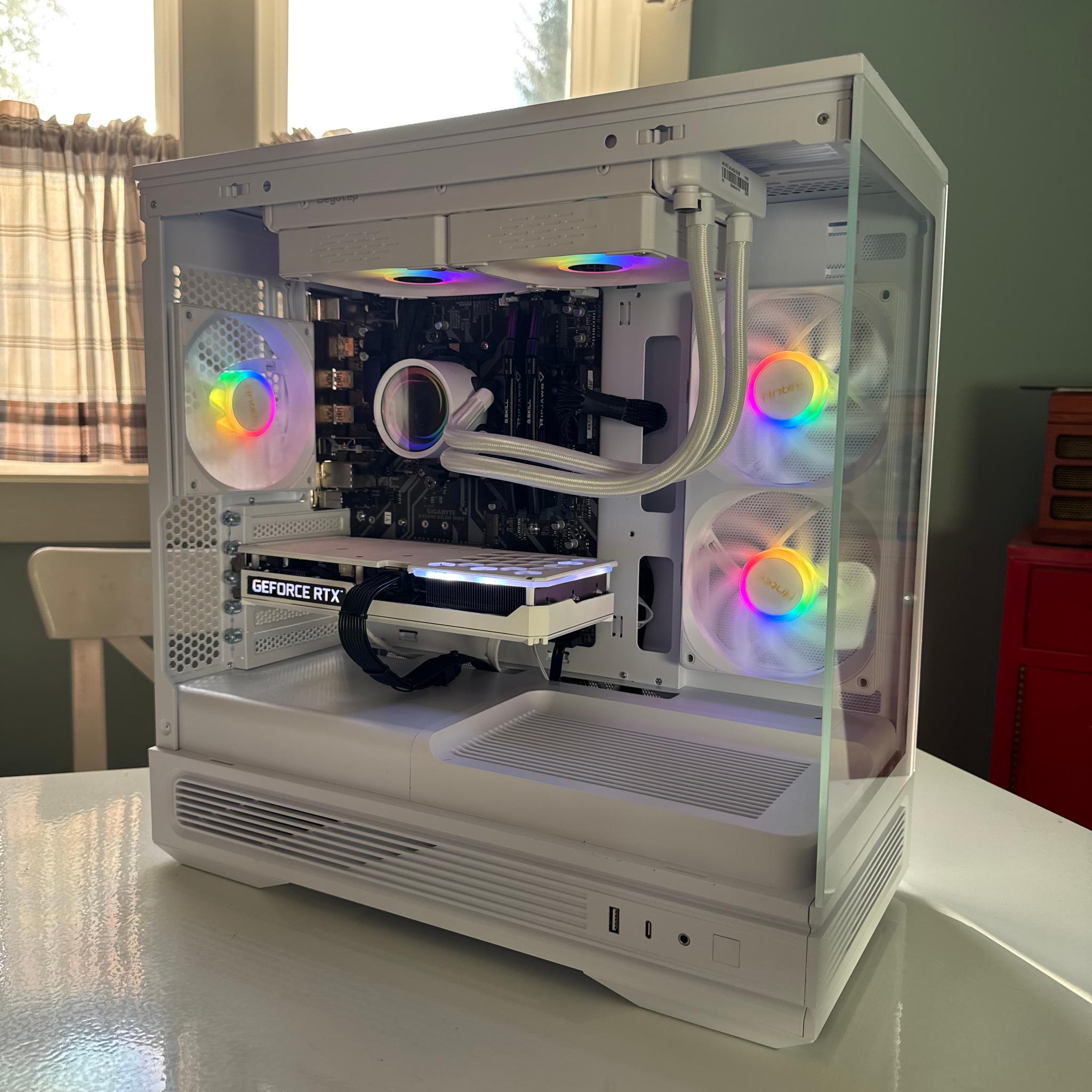 Frost Forge | Custom Gaming PC | 3060 TI - R7 2700X  - 16GB Ram -  1TB SSD