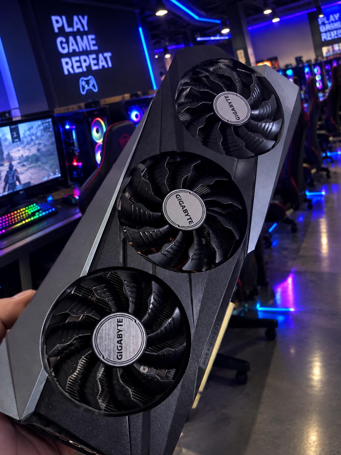 GIGABYTE GeForce RTX 3070 Ti EAGLE 8G