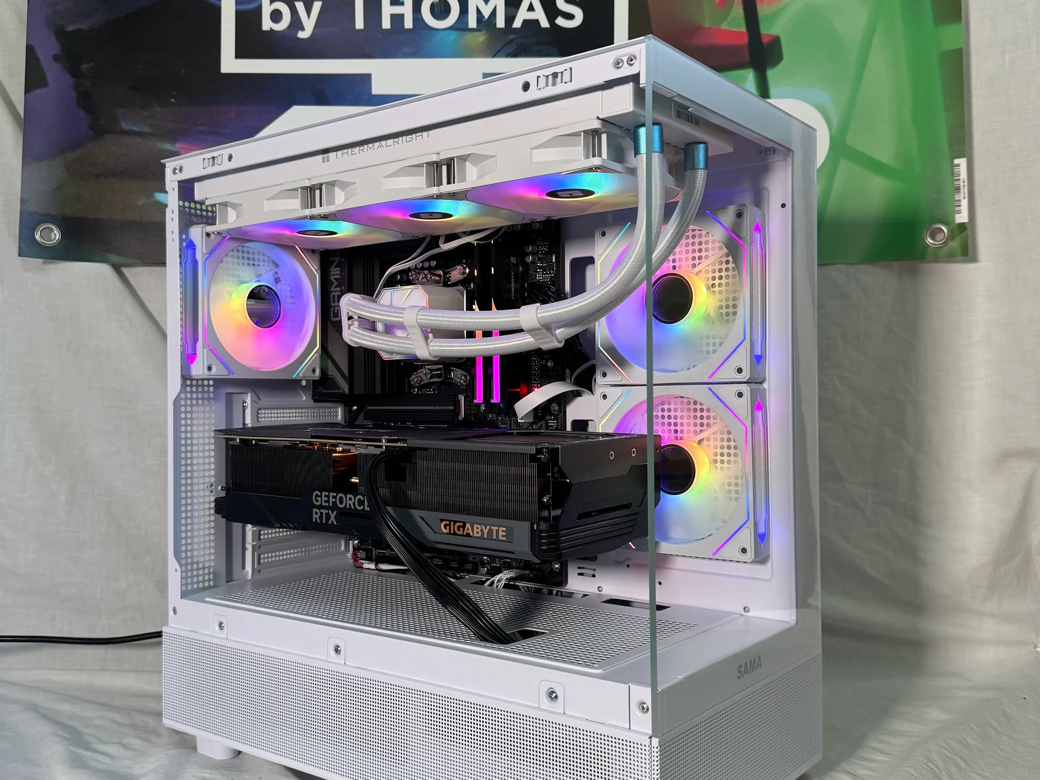 "Project Flash" RTX 4090 Ryzen 7900x Gaming PC