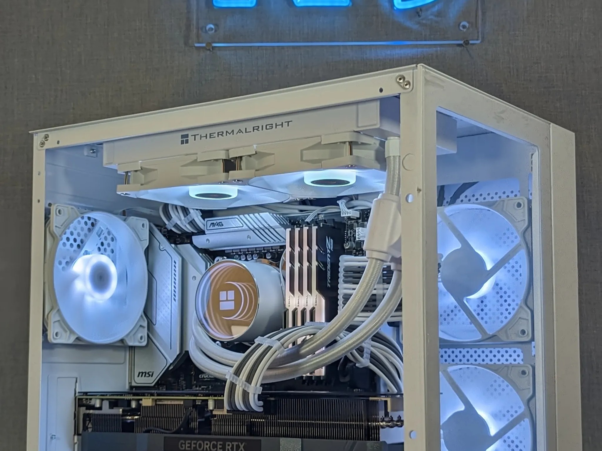 RTX 3070ti // i7 12700K // 32GB 3600Mhz RAM // 2TB NVMe SSD // WiFi