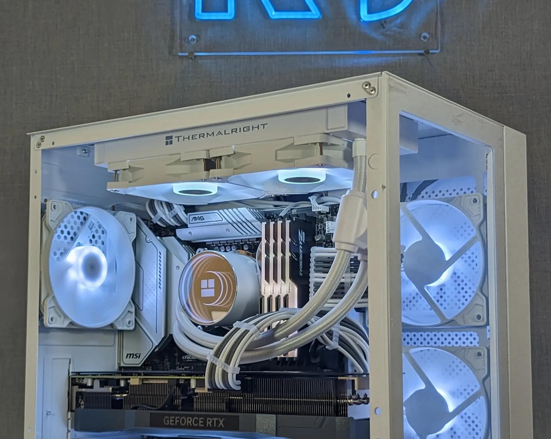 RTX 3070ti // i7 12700K // 32GB 3600Mhz RAM // 2TB NVMe SSD // WiFi