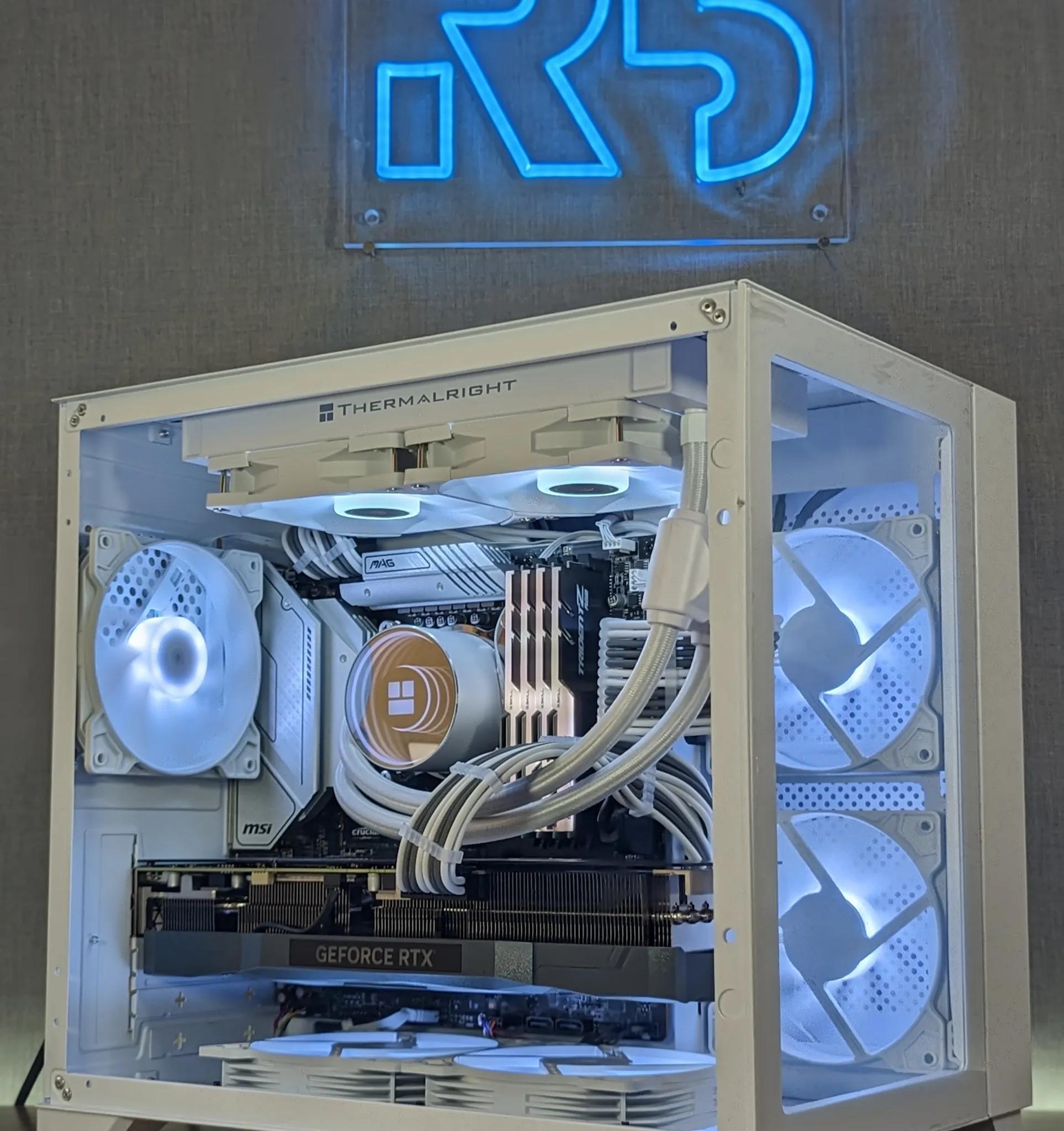 RTX 3070ti // i7 12700K // 32GB 3600Mhz RAM // 2TB NVMe SSD // WiFi