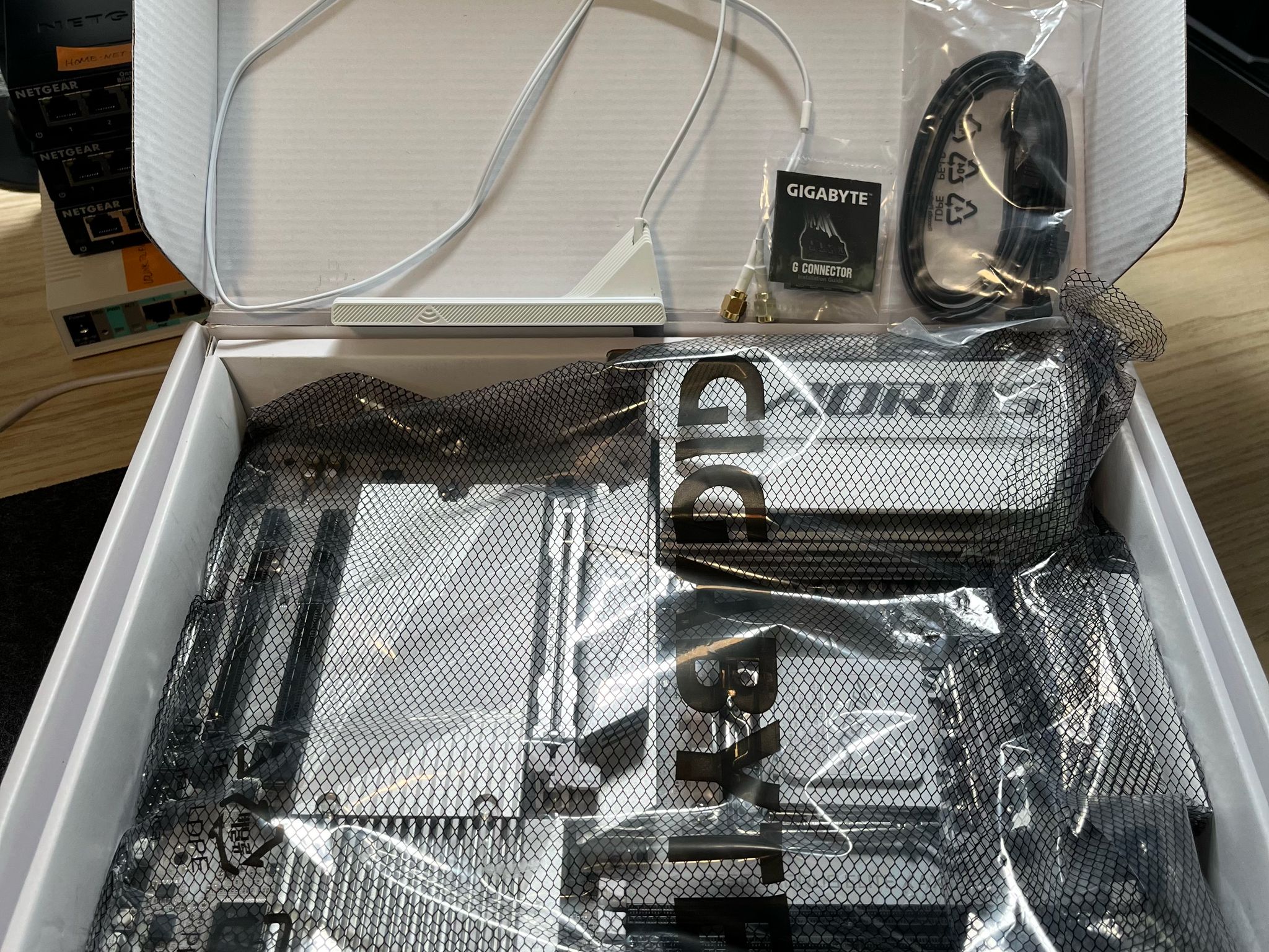 **SALE** B650E AORUS ELITE X AX ICE (rev. 1.0) DDR5 AMD Socket AM5 GAMING Motherboard