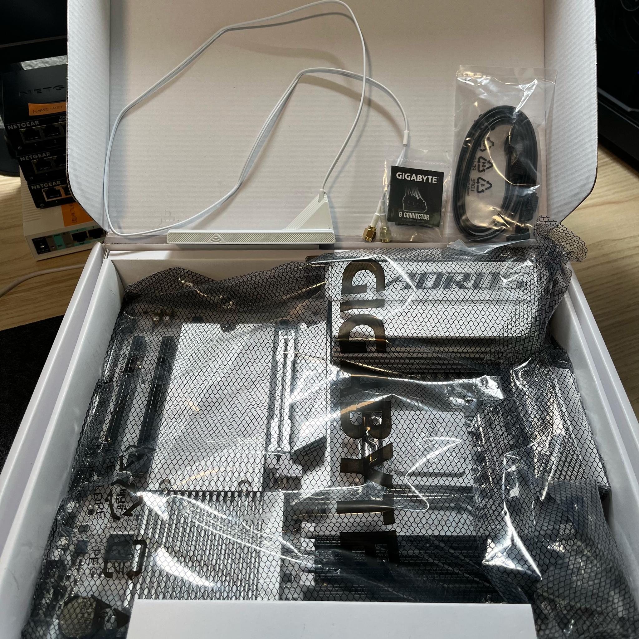 **SALE** B650E AORUS ELITE X AX ICE (rev. 1.0) DDR5 AMD Socket AM5 GAMING Motherboard