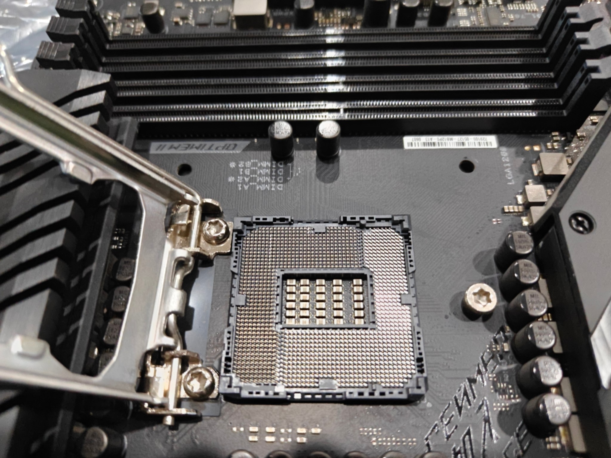 ASUS ROG STRIX Z490-E GAMING