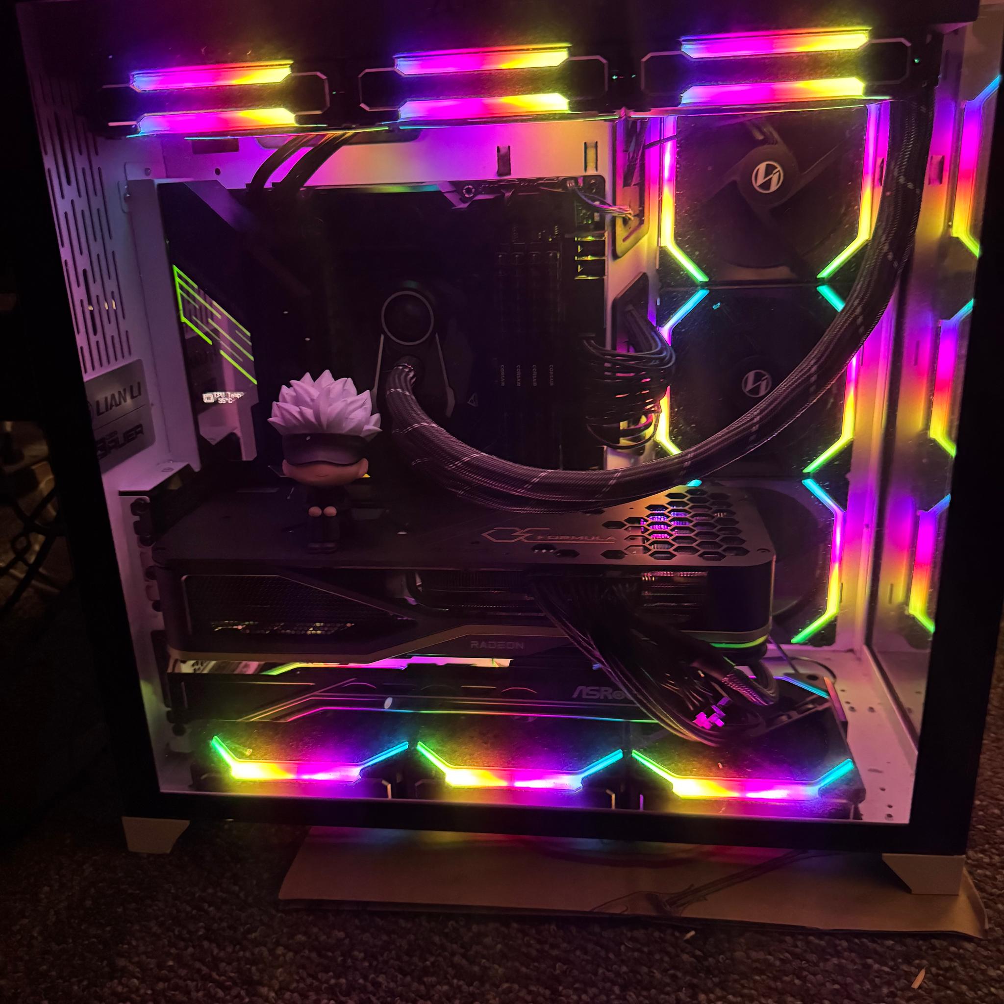 Ryzen 9 5900X | RX 6900 XT | 32GB DDR4 (3600 MT/s) | 1 TB + 250GB SSD | 850W Plat PSU | LianLi O11-D