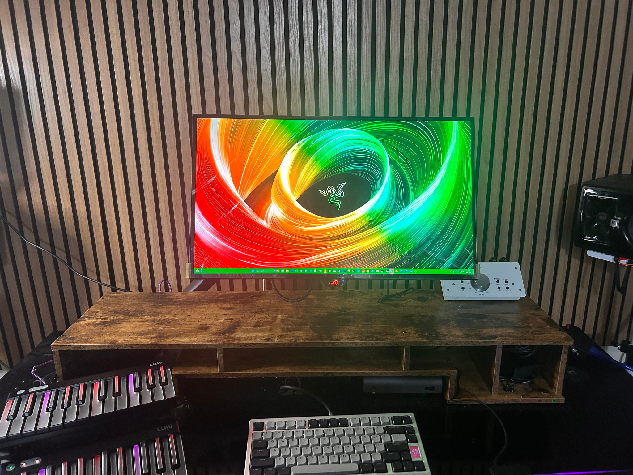 ASUS ROG Strix OLED 27" (240hz) 2K WQHD (2560x1440) 240Hz Gaming Monitor (XG27AQDMG) (0 HOURS USED)