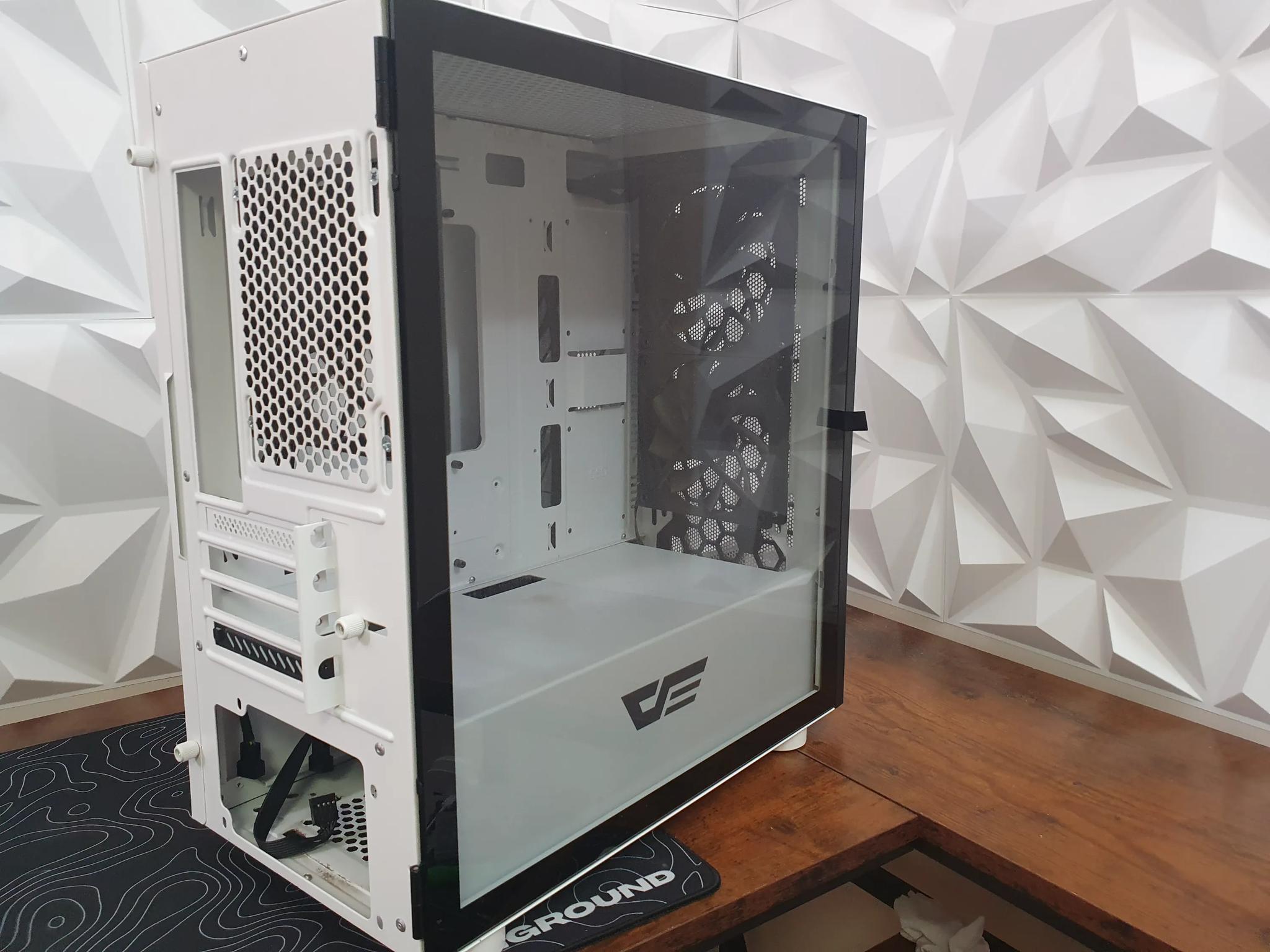 White Micro ATX PC Case (**Lose Front panel**)