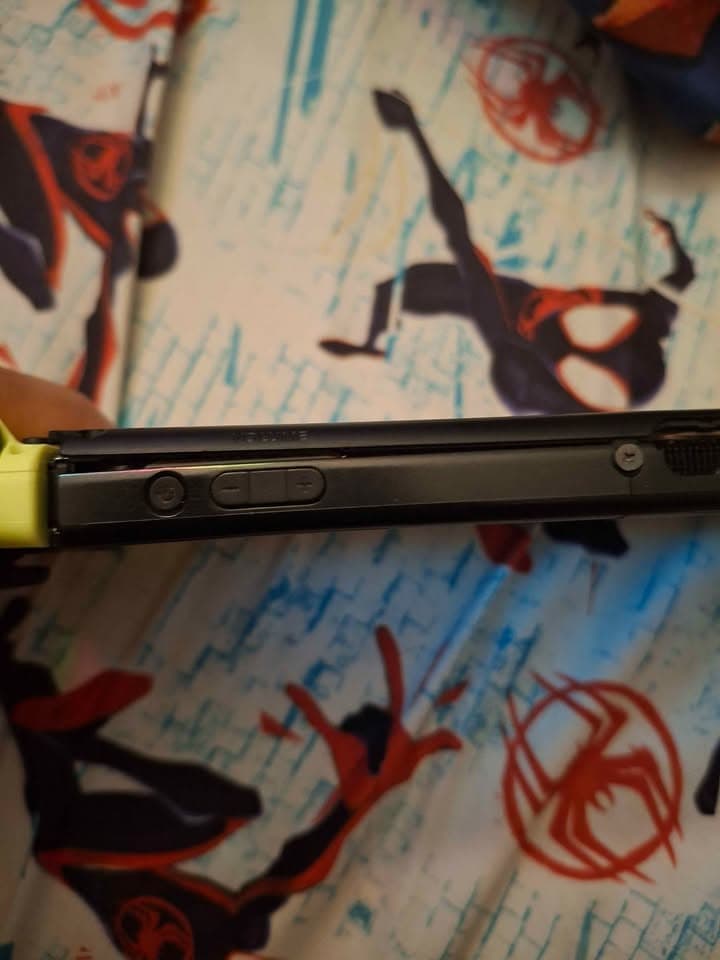Nintendo Switch launch model with 512gb sd card, Ring fit adventure and other games installed