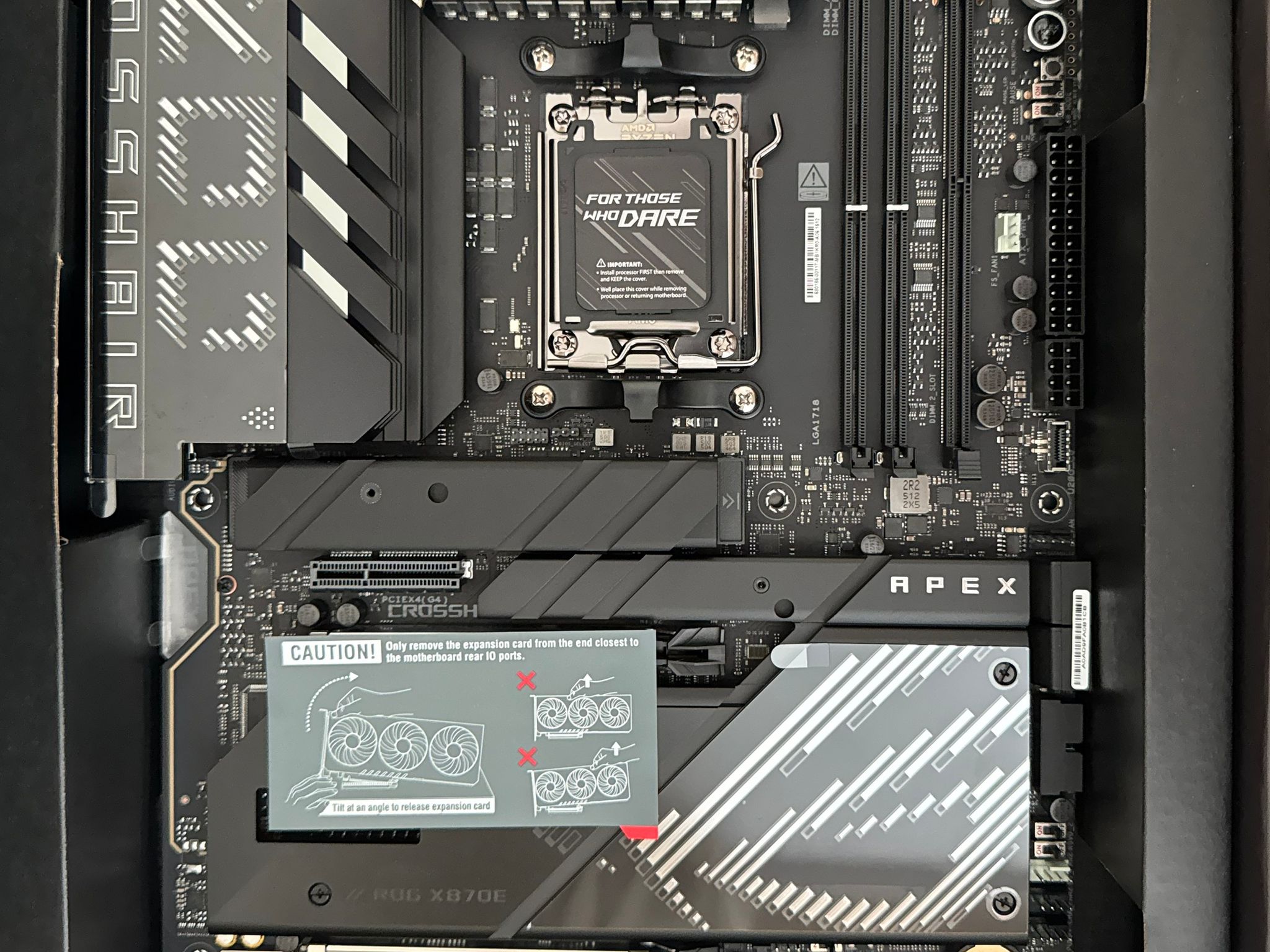 ASUS ROG CROSSHAIR X870E APEX AMD AM5 ATX motherboard + AMD Ryzen 7 9800X3D CPU Combo