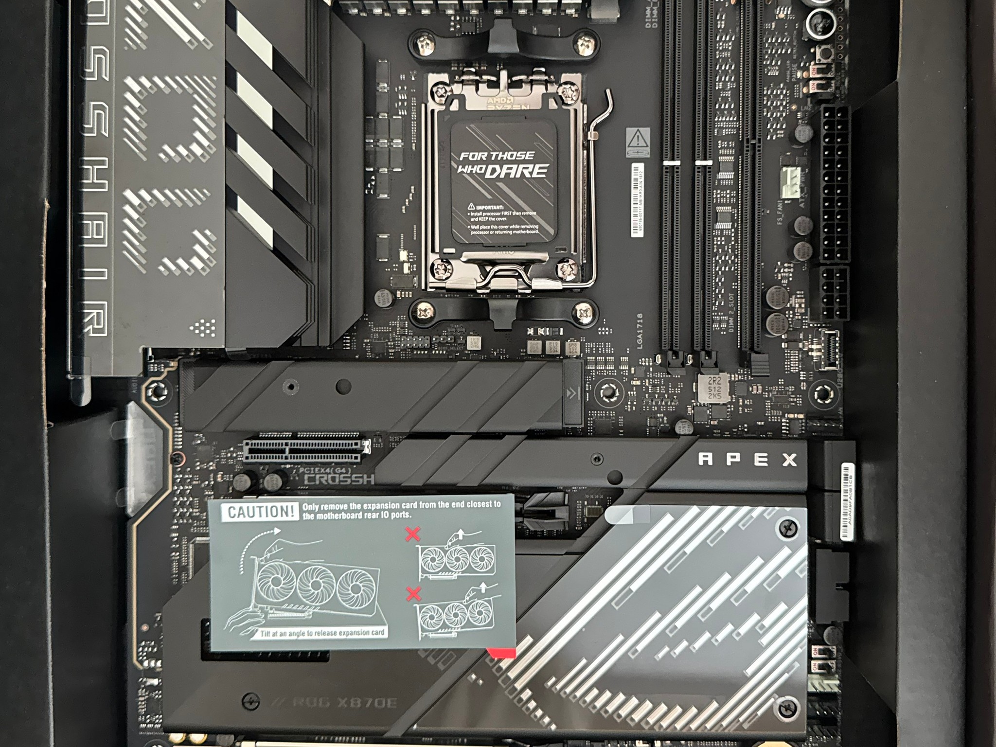 ASUS ROG CROSSHAIR X870E APEX AMD AM5 ATX motherboard + AMD Ryzen 7 9800X3D CPU Combo