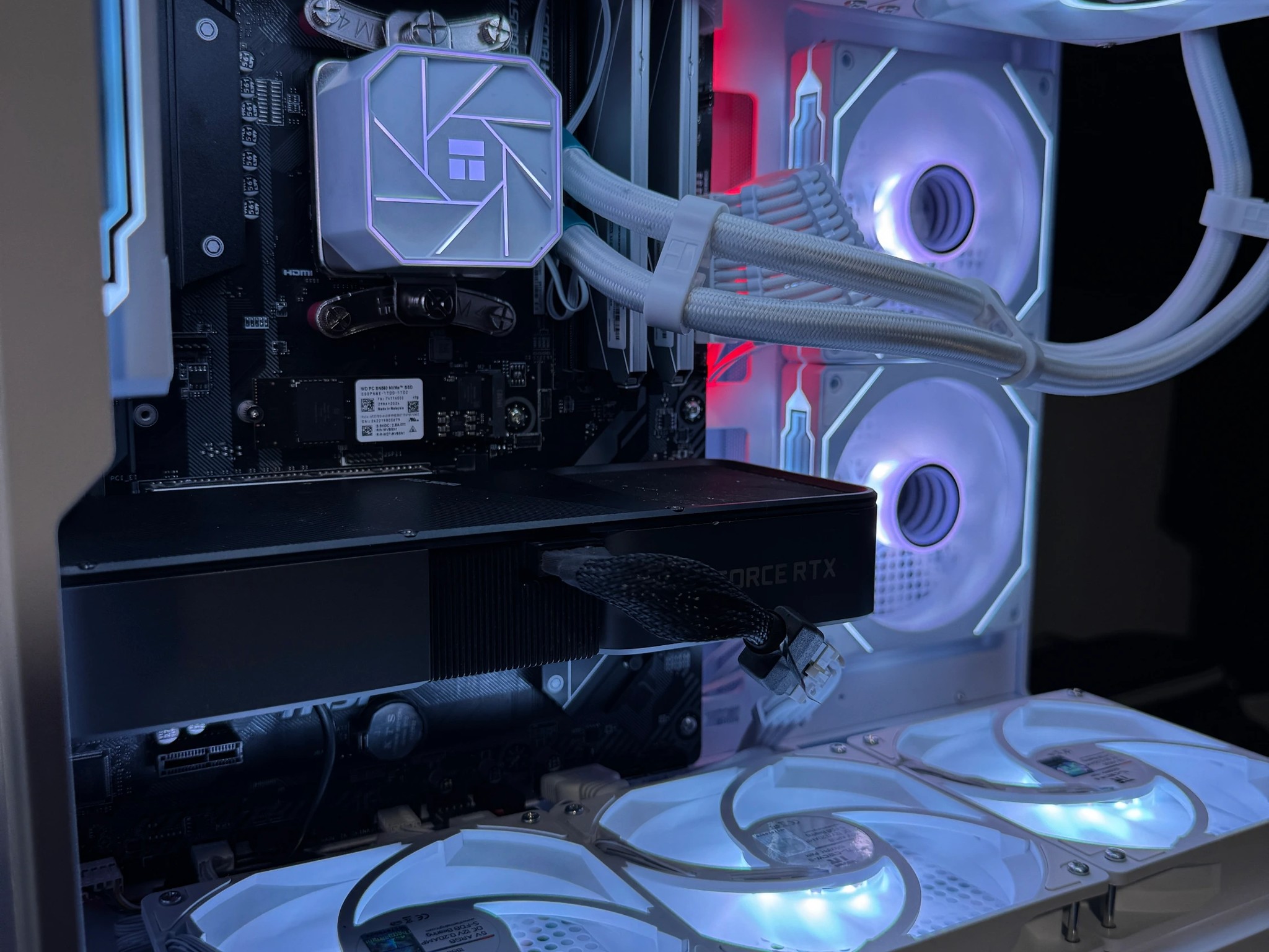 1440P BEAST / RTX 3070 / Ryzen 5 5600X / 1TB NvMe / 32GB DDR4