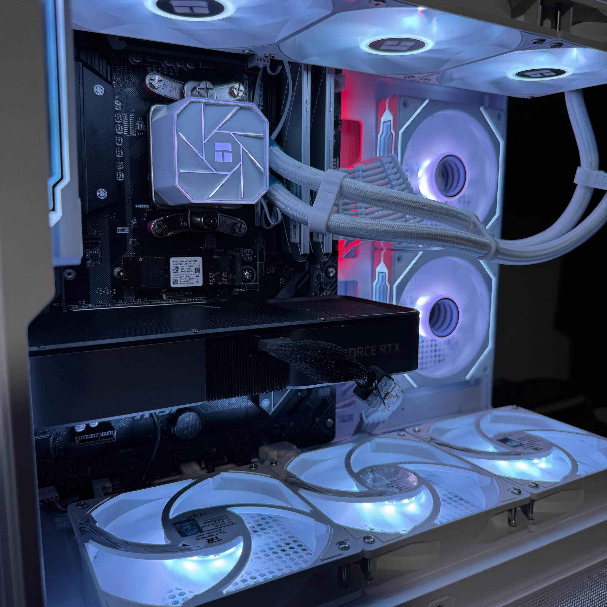 1440P BEAST / RTX 3070 / Ryzen 5 5600X / 1TB NvMe / 32GB DDR4