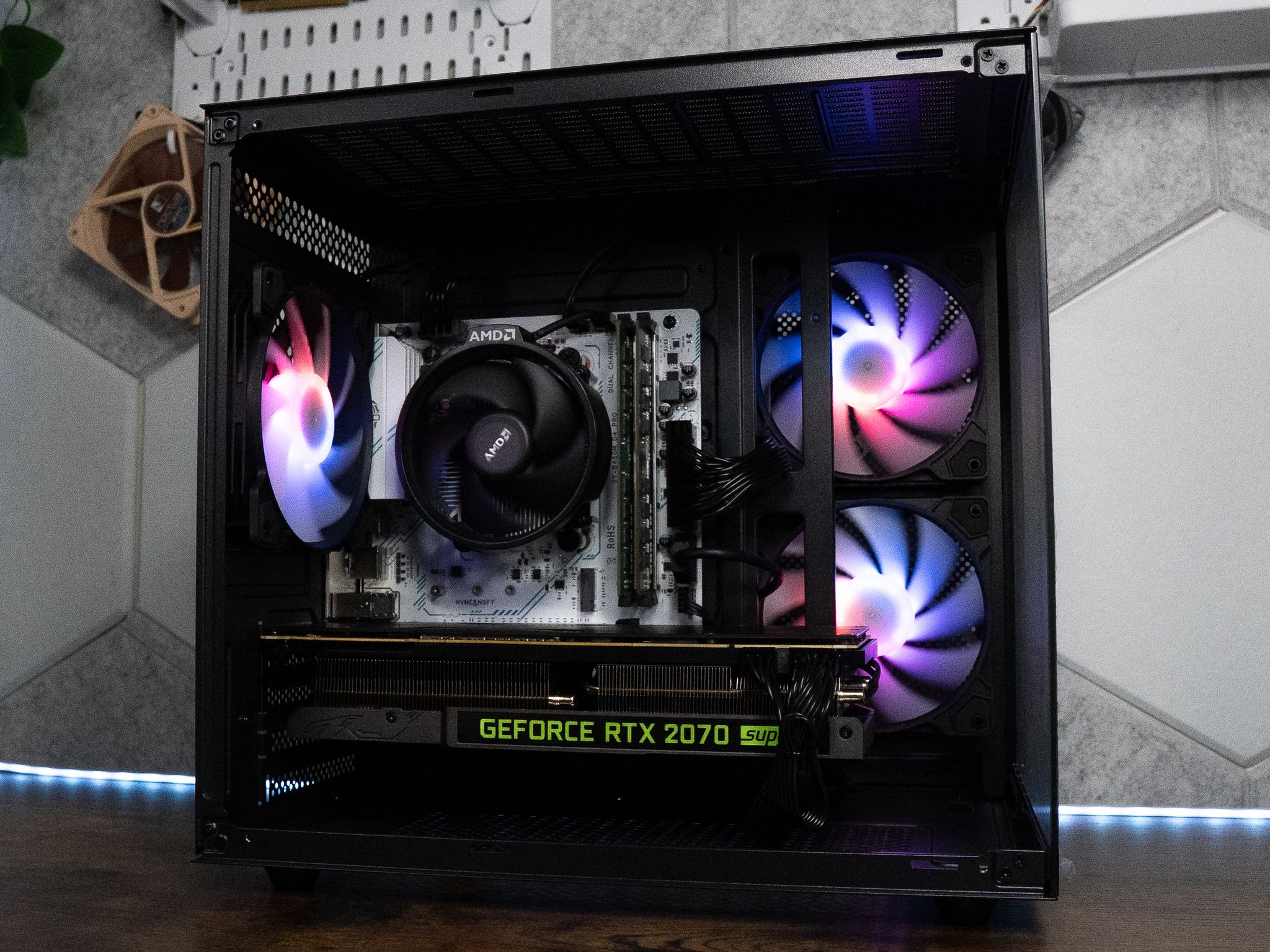 🍬🍬 | RTX 2070 SUPER 8GB | RYZEN 5 4500 | 16GB DDR4 RAM | 1.5TB | Y2K Hero BRONZE