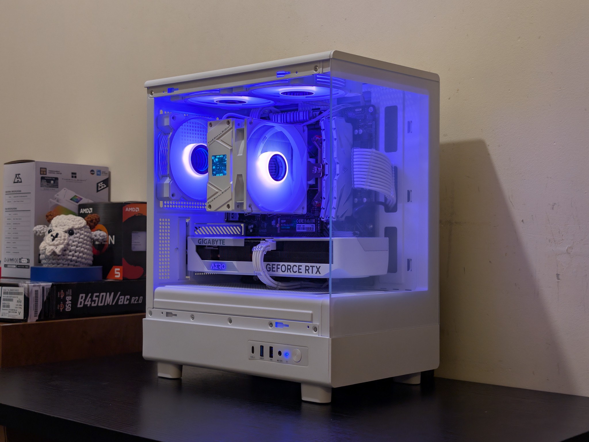 🦢🤍 White Gaming PC | RTX 4060Ti | Ryzen 5500 | 1TB SSD | 32GB RAM | WiFi 6 & Bluetooth 🤍🦢