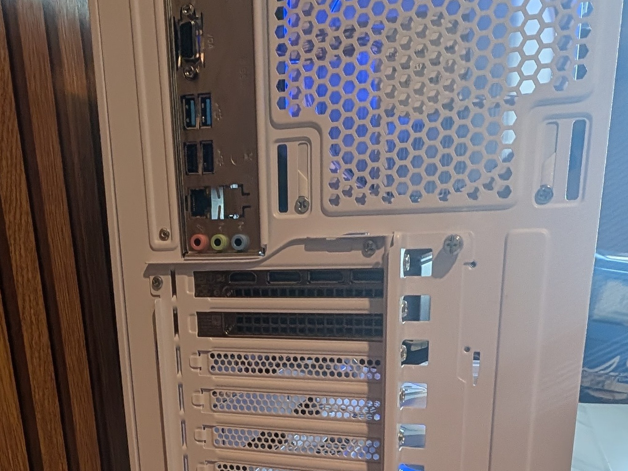 RTX 3070 | RYZEN 5 3600X | 16GB DDR4 | 500GB SSD | 650W
