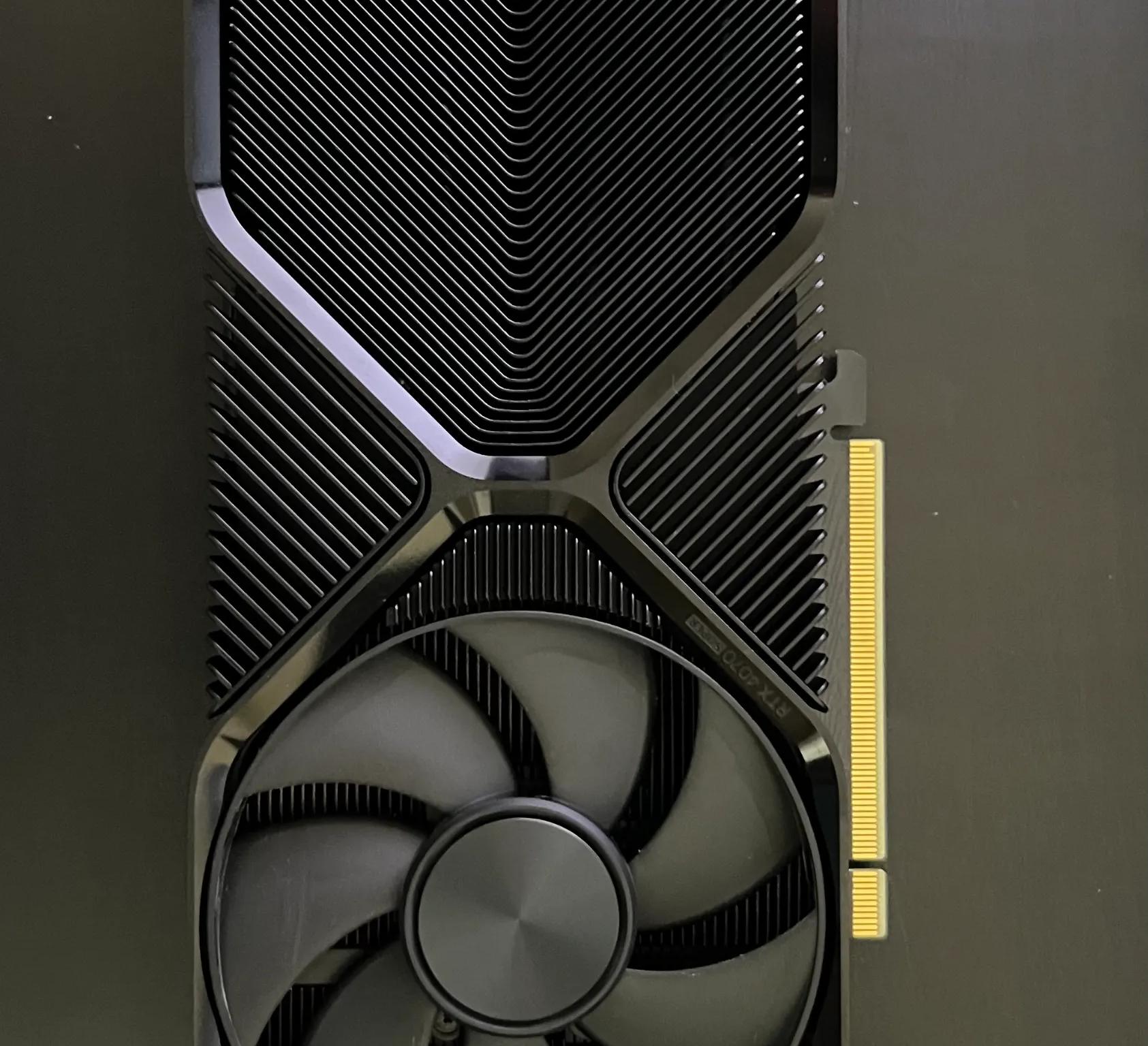 NVIDIA - GeForce RTX 4070 SUPER 12GB GDDR6X Graphics Card - Titanium/Black