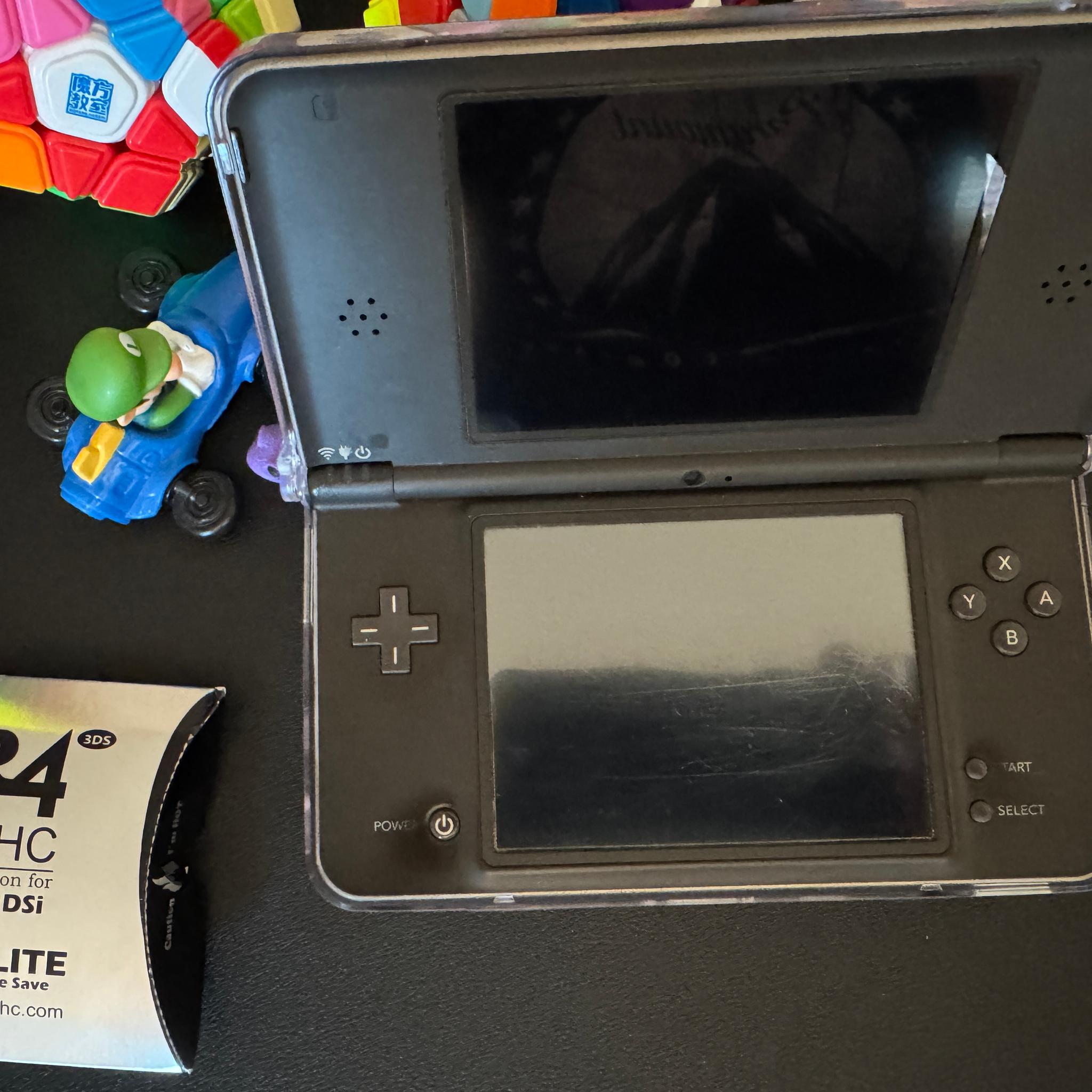 Nintendo DSi LL JAPAN Black/Gold