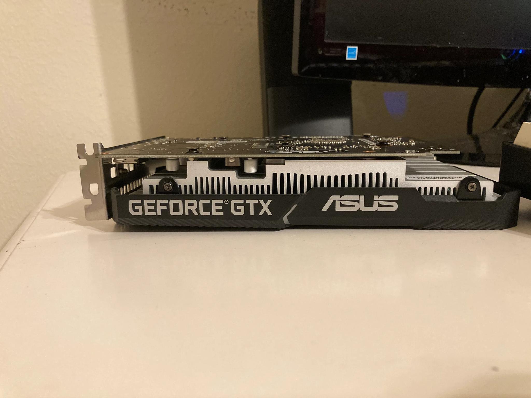 ASUS GTX 1650 4GB