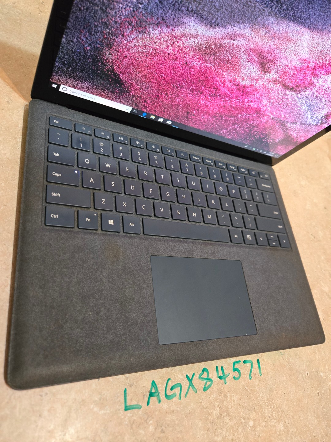 Microsoft Surface Laptop 2 - 13.5