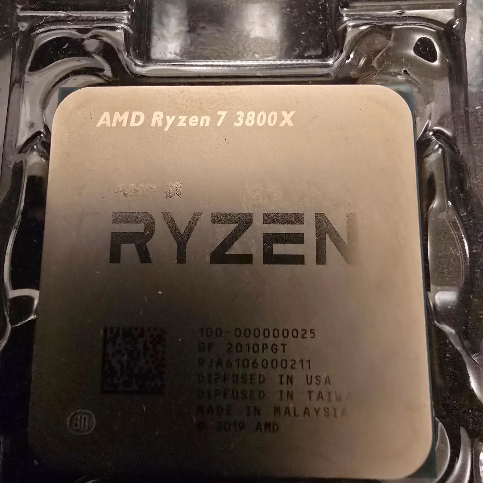 AMD Ryzen 7 3800X