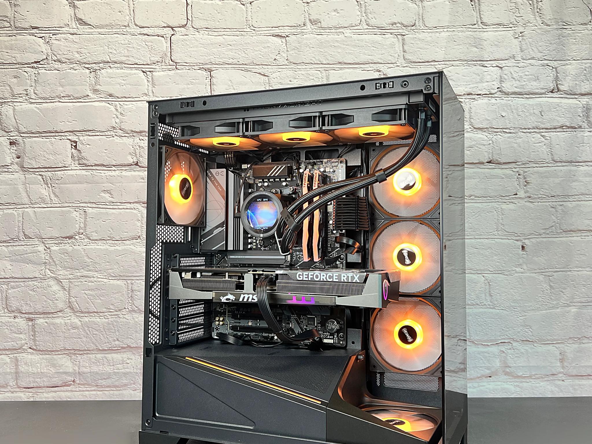 RTX 5070 TI  Ryzen 7800X3D 32GB DDR5 2TB M.2 Win 11 Pro