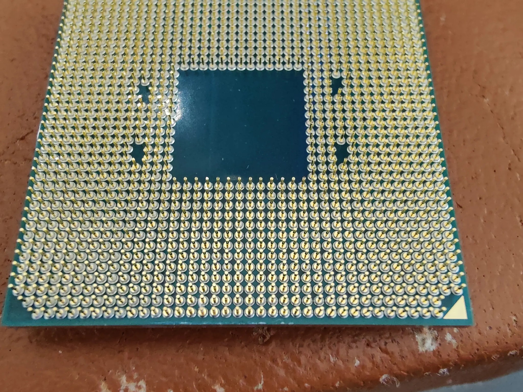 Ryzen 5600x w/stock cooler