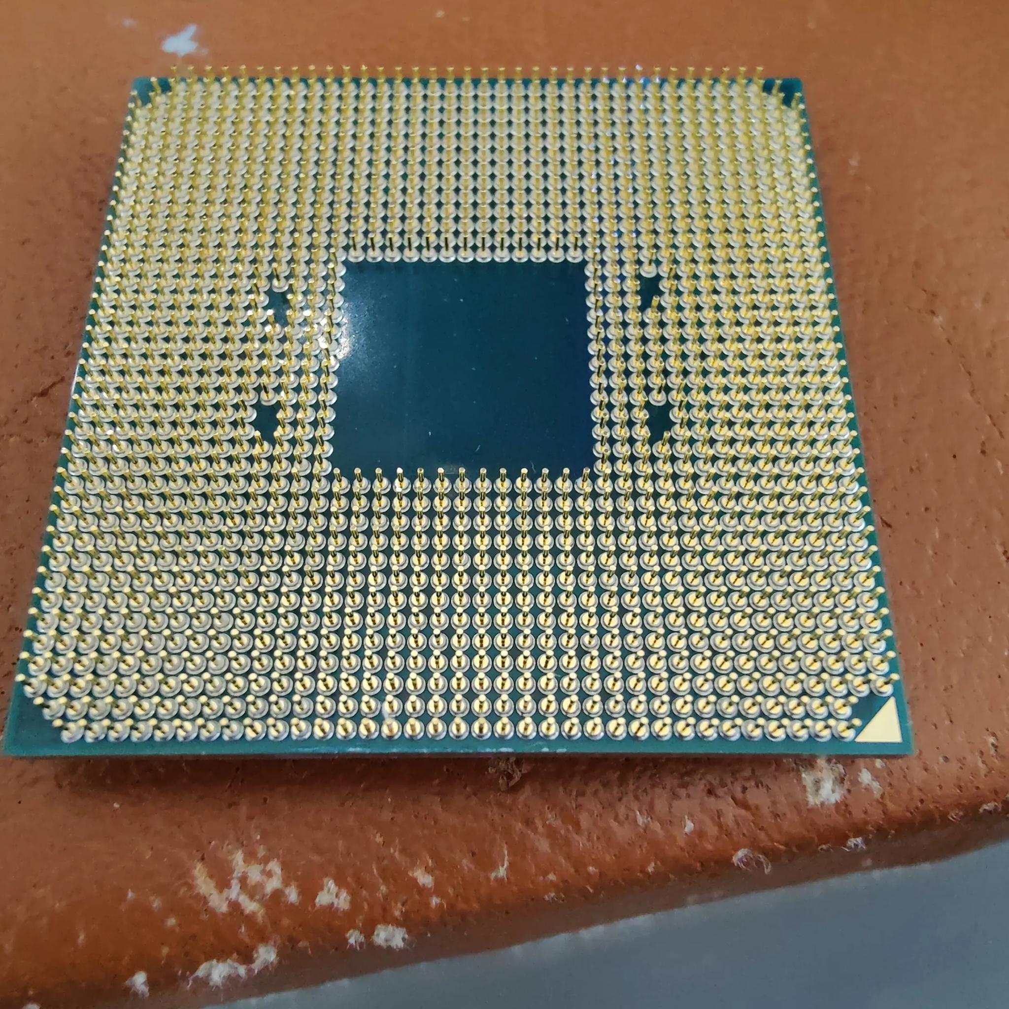 Ryzen 5600x w/stock cooler