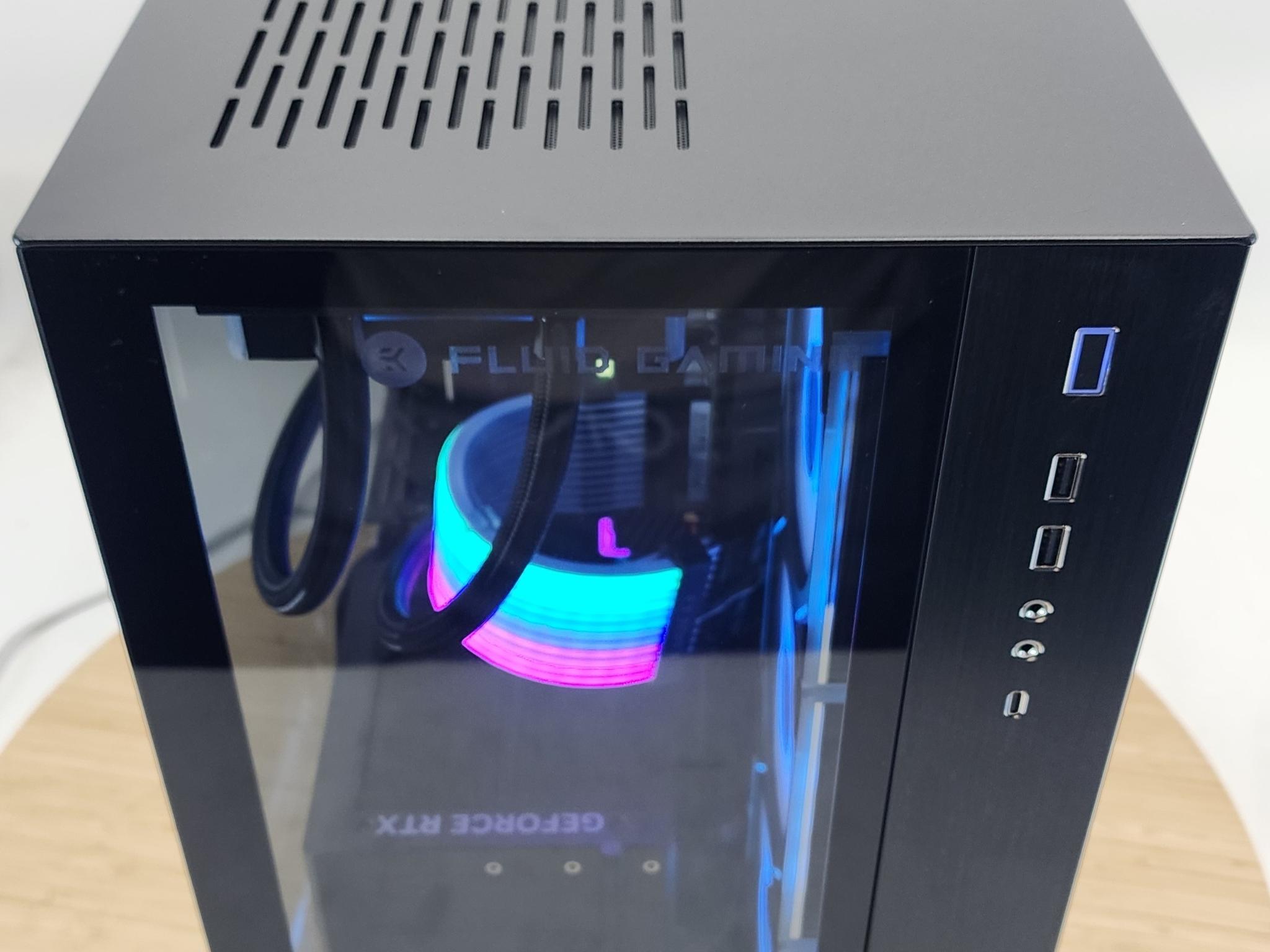 Gaming PC Ryzen 7 9700X 32GB RAM 2TB SSD RTX 5070 Ti 16GB Windows 11 Computer