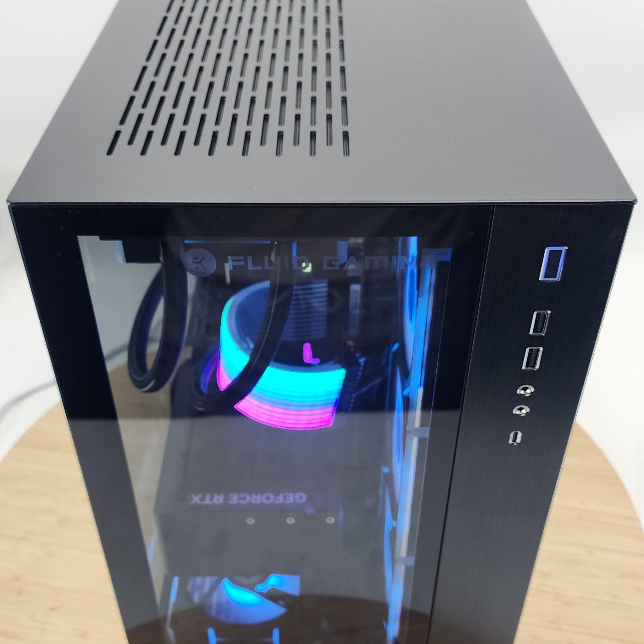 Gaming PC Ryzen 7 9700X 32GB RAM 2TB SSD RTX 5070 Ti 16GB Windows 11 Computer