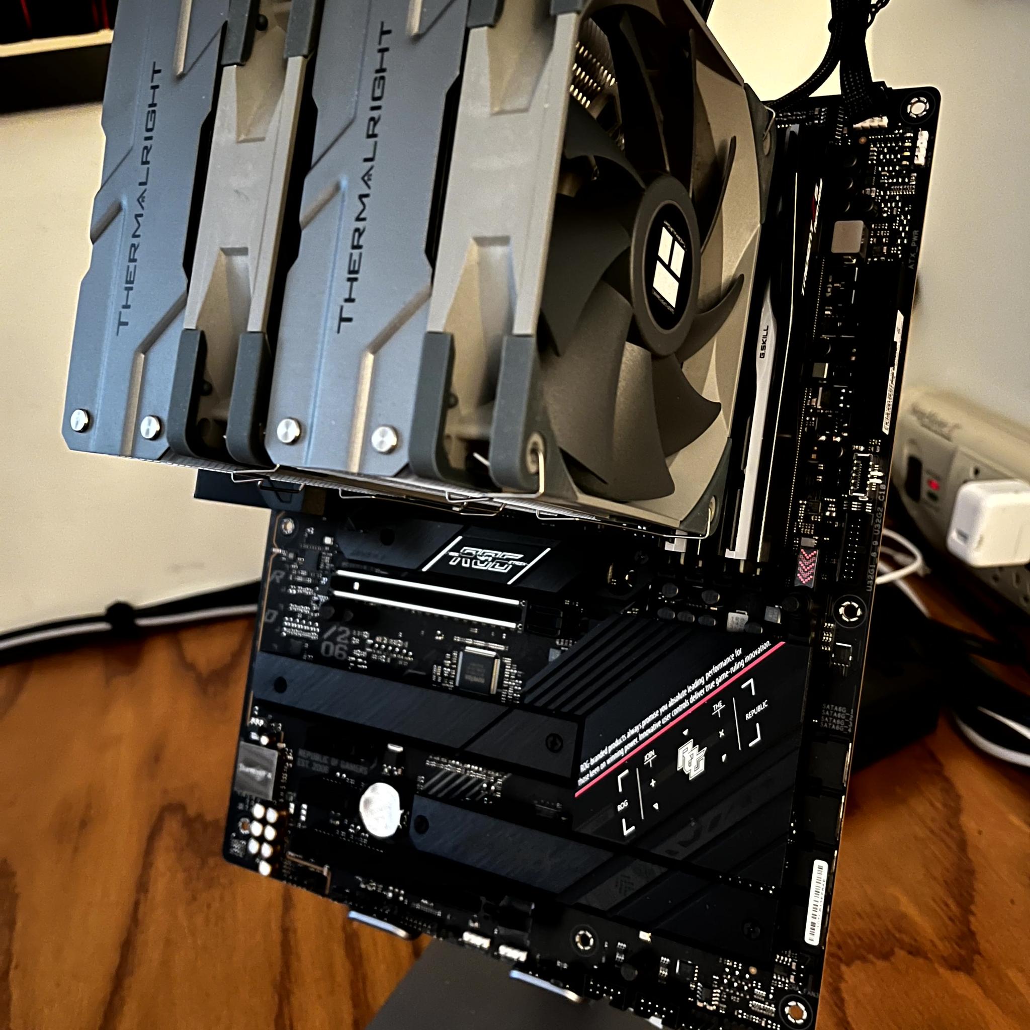 🔥Ryzen 7 9800X3D🔥 | 32G @6400 | Asus B650E-F motherboard | 4TB WD Black SN850X