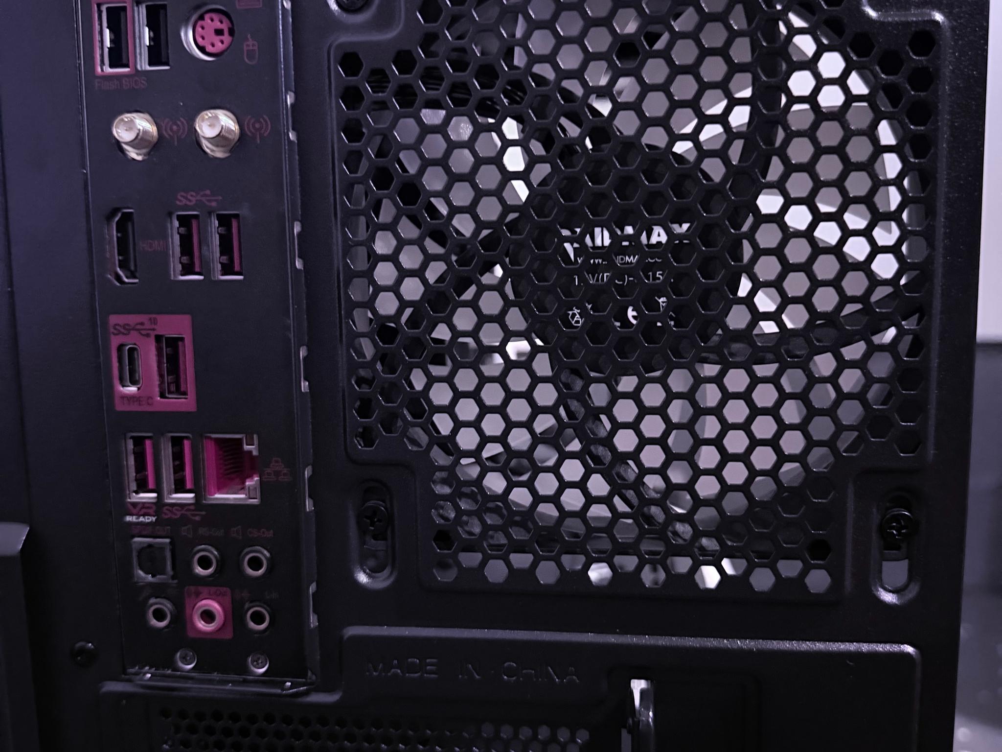 ⚫️"Phantom Prism"🌈| 1440p Gaming | RX 7800XT 16GB | Ryzen 7 3800X | 32B Ram | 1TB Storage